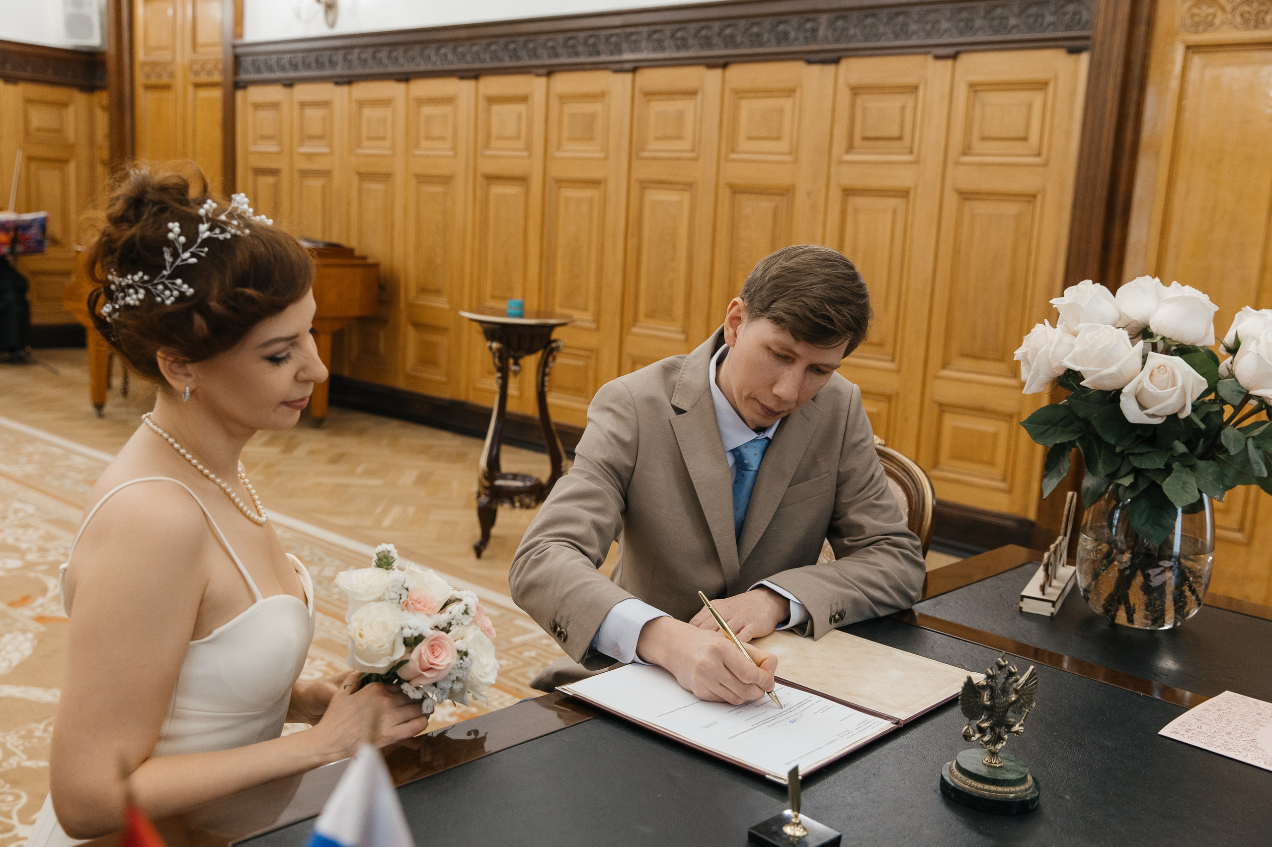 Свадебная фотосессия в Грибоедовском ЗАГСе (Дворец Бракосочетания № 1). Фотограф и видеограф Анна Домашенко