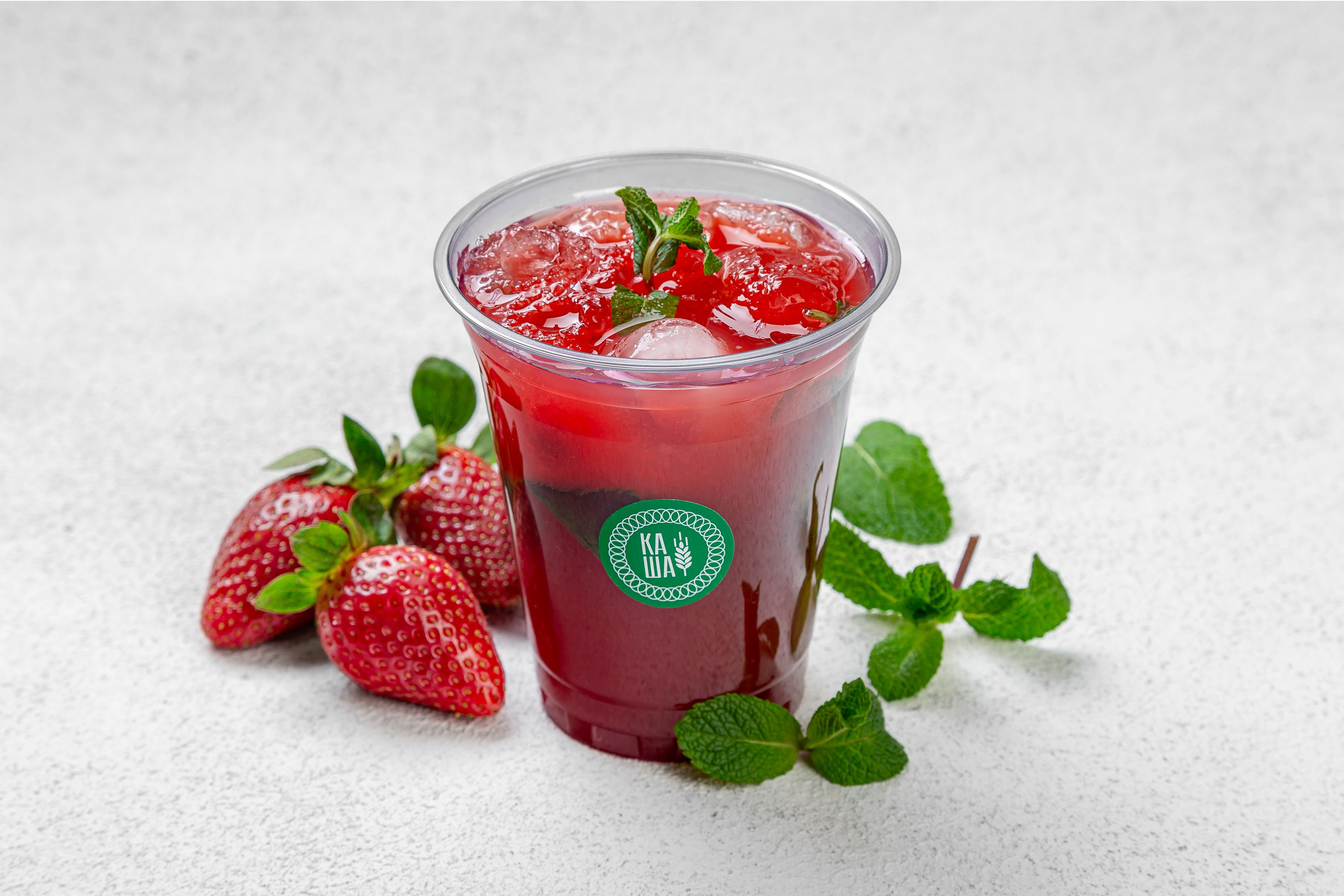 Лимонад "клубничная мята"