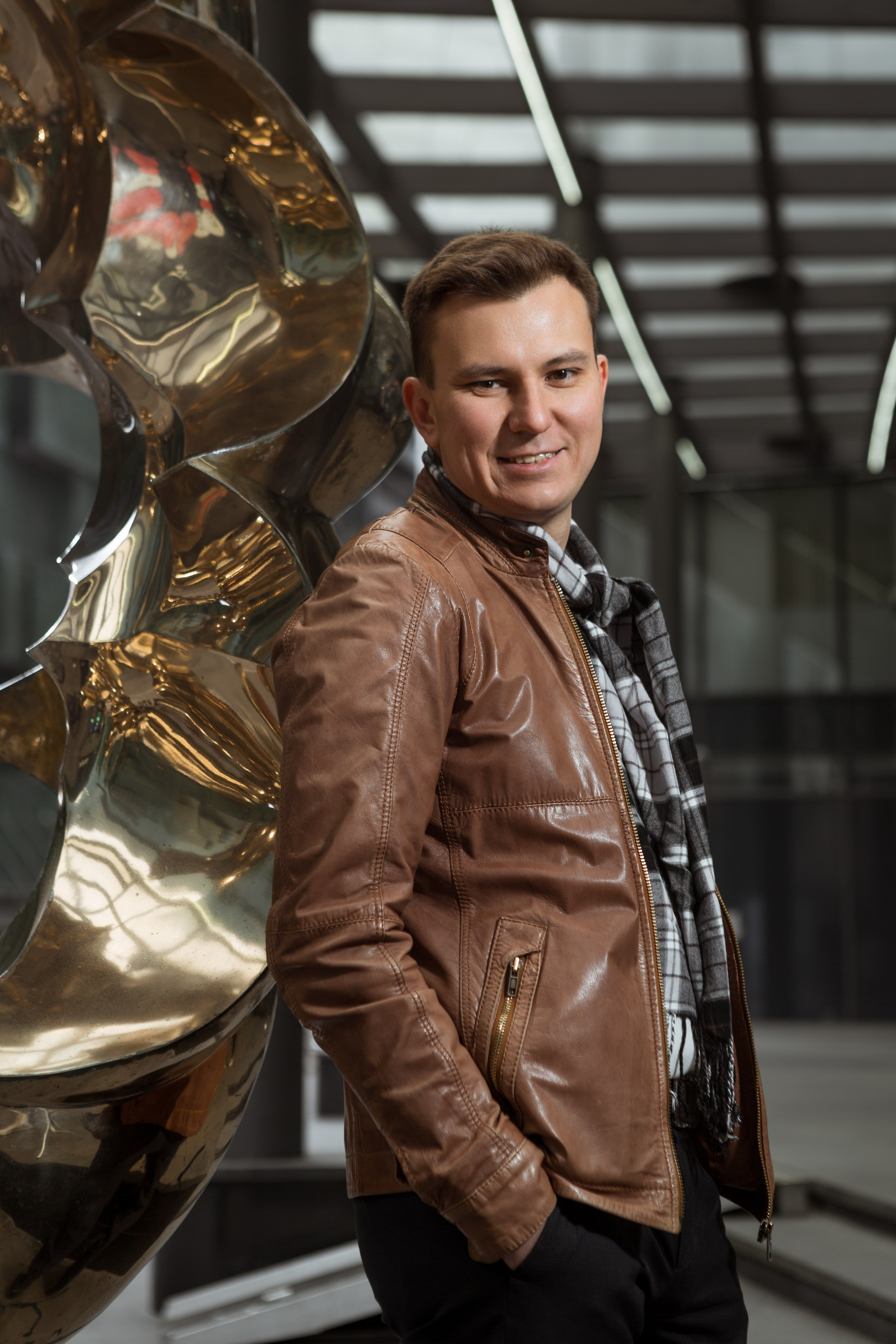 Наиль. Рекламный, предметный, репортажный, семейный фотограф и художник в Москве