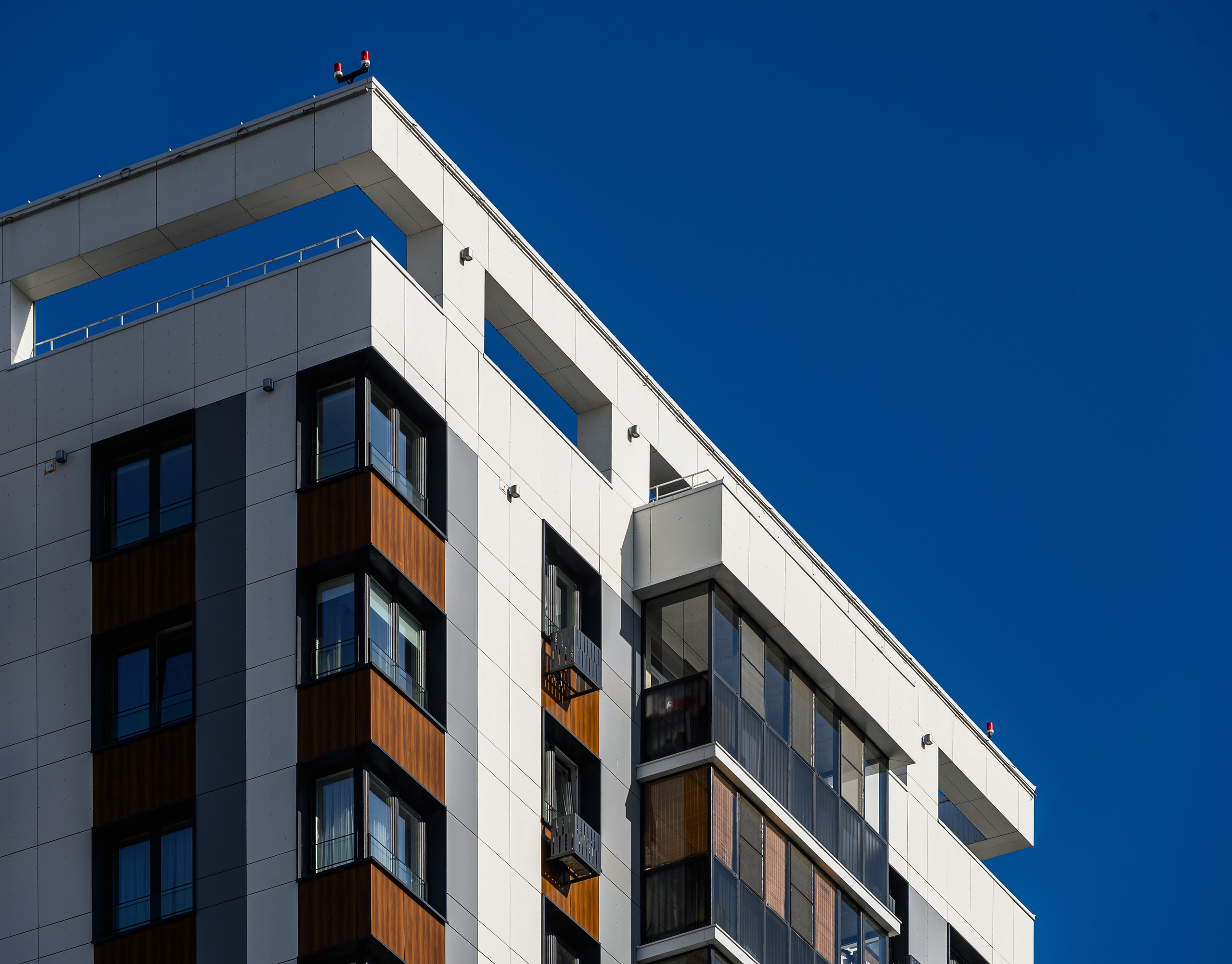 Детали современного фасада жилого комплекса Уникум, фотограф Алексей Клейменов