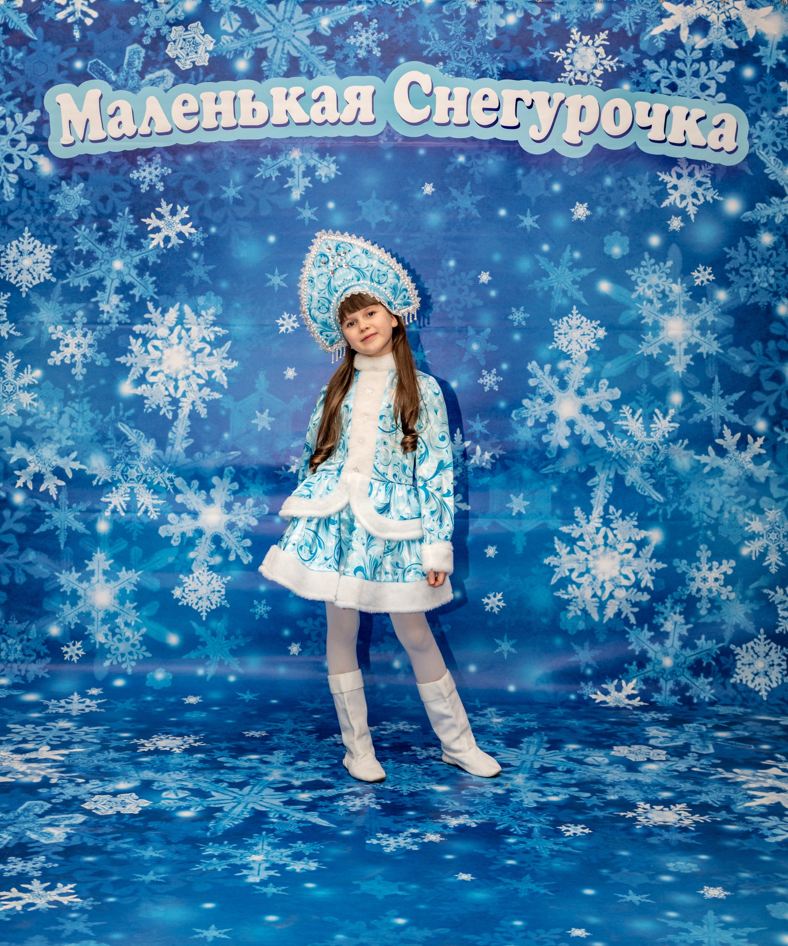 Фотосессия Маленьких Снегурочек. Фотограф в Красноярске. Портреты, семья, прогулки по городу и ваши праздники