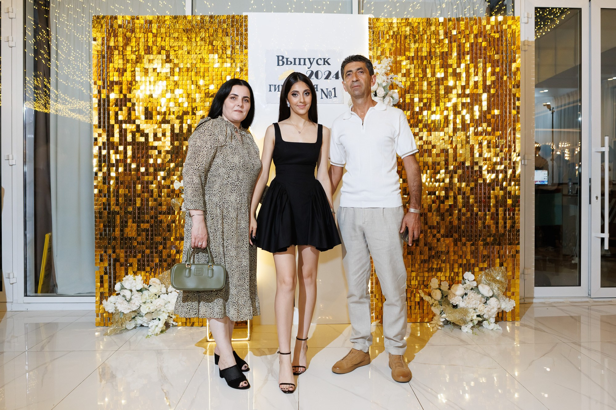 Выпускной вечер в Севастопольской гимназии № 1 имени А. С. Пушкина. Свадебный фотограф, фотосъемка в Крыму, Севастополе, Симферополе, Ялте