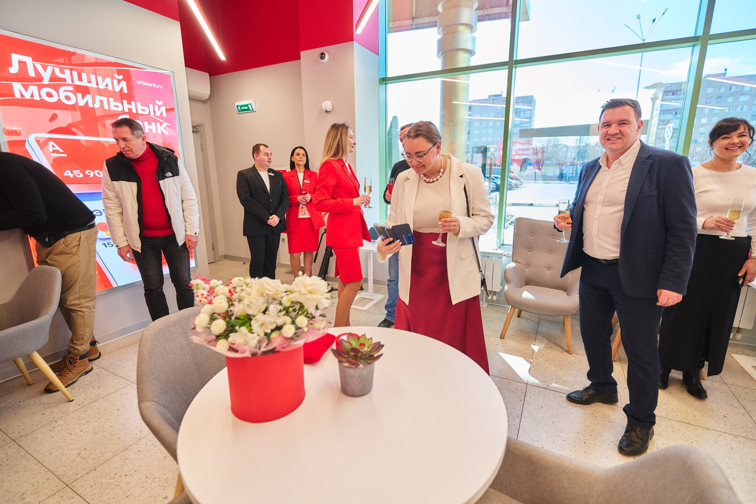 Альфа банк г. Иваново — открытие второго отделения. Фотограф в Иваново: Каталожная съемка одежды и постельного белья, Wildberries