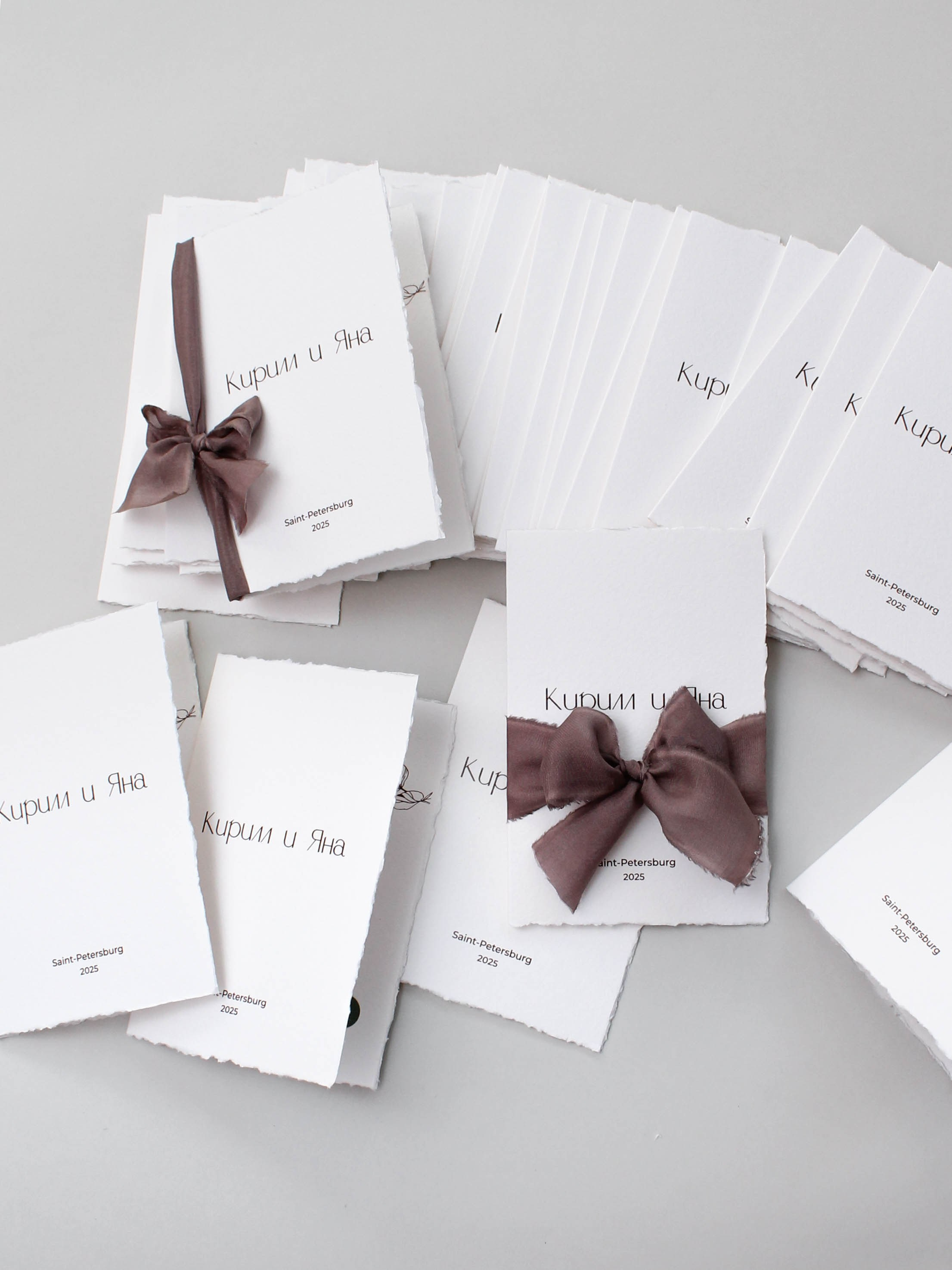 С «рваным краем"7 от 480 руб. Дизайнер полиграфии в Санкт-Петербурге. Заказать свадебные приглашения, подарочные сертификаты, полиграфию для бизнеса, шелковые ленты