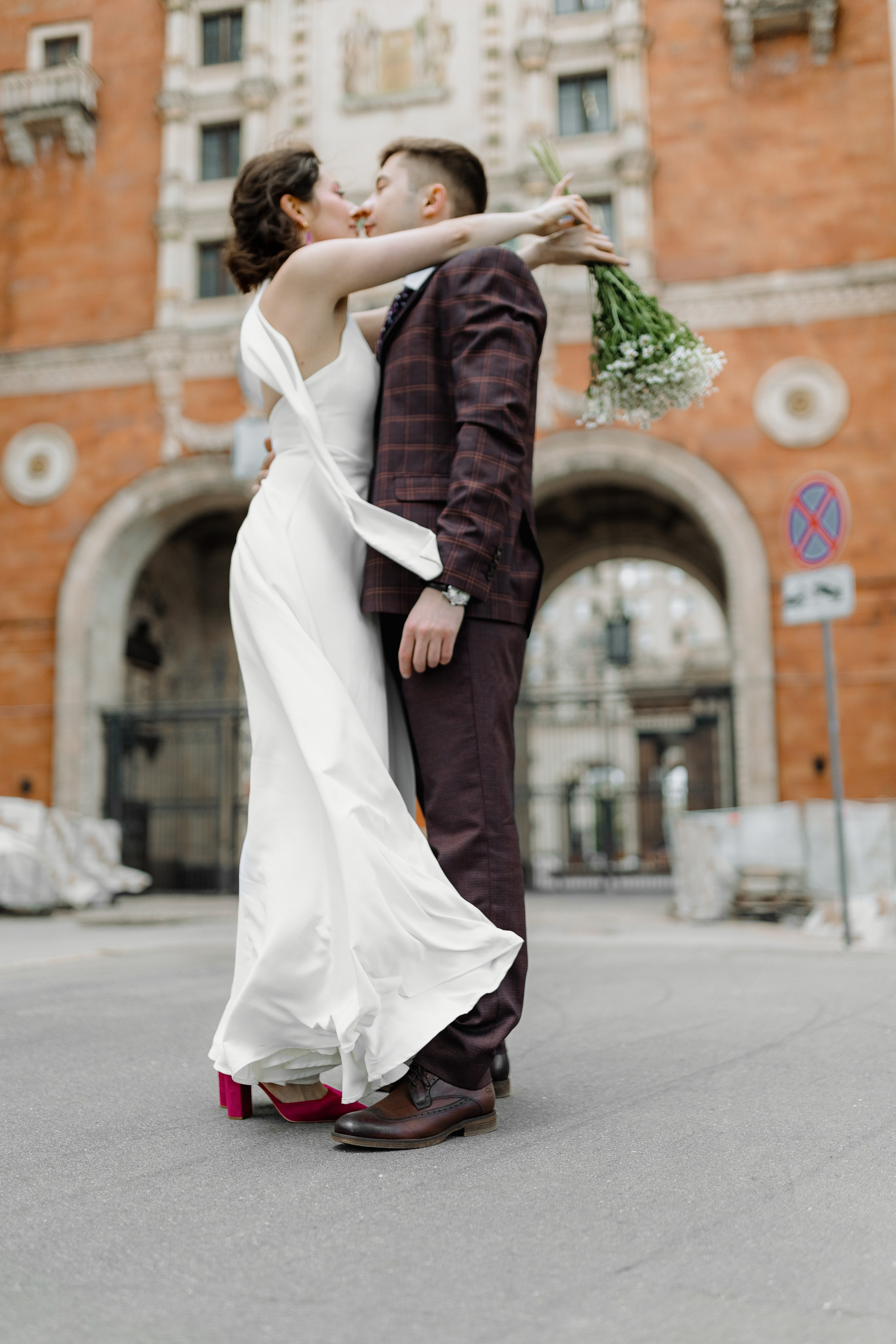 Свадебная фотосъёмка. Грибоедовский ЗАГС, МГУ. Портретный и семейный фотограф в Москве Мария Рослякова