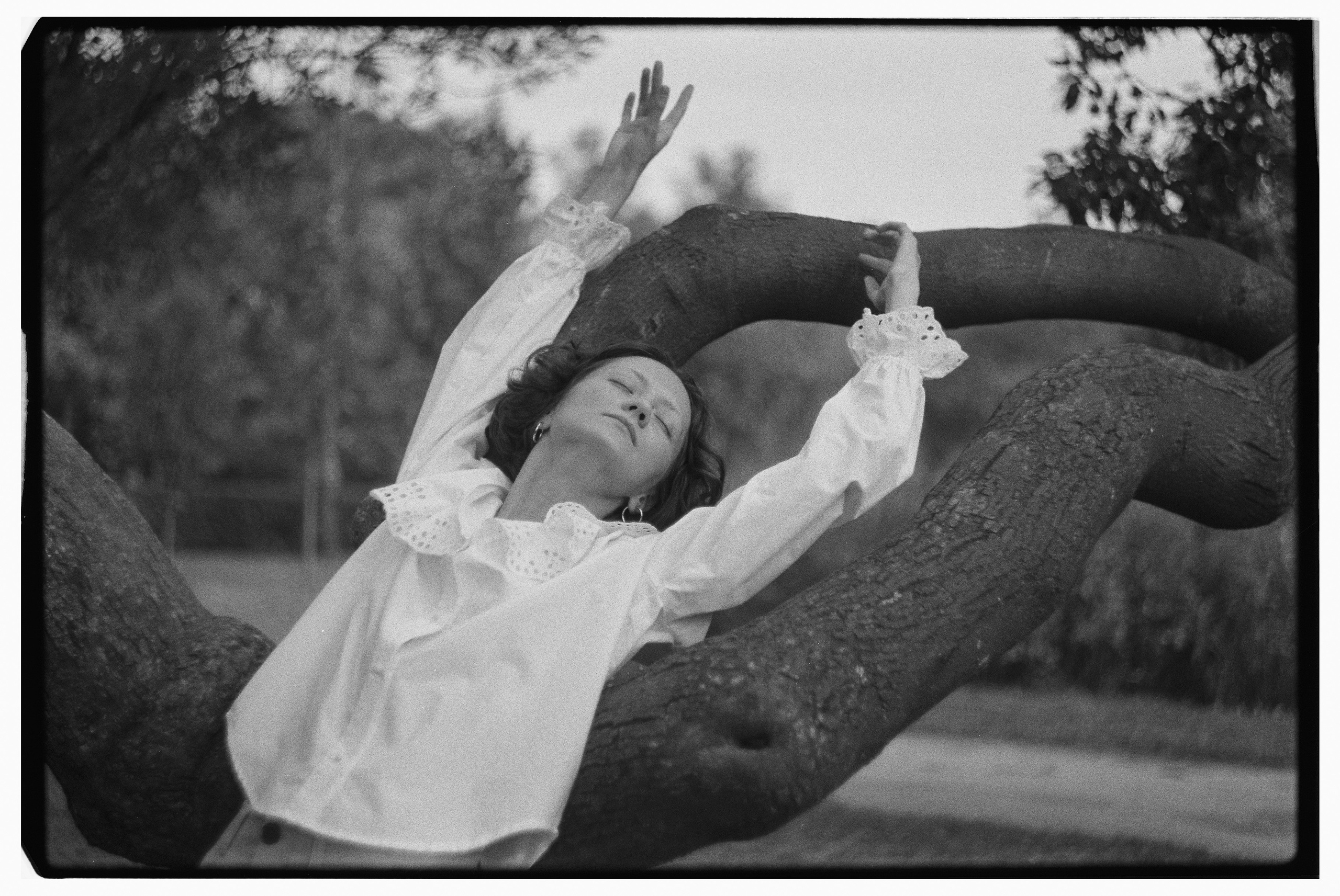 Портретная фотосессия для Юлии на плёнку 35 мм в Санкт-Петербурге. Светлана Гопанюк. Портретный фотограф. Санкт-Петербург. СПб