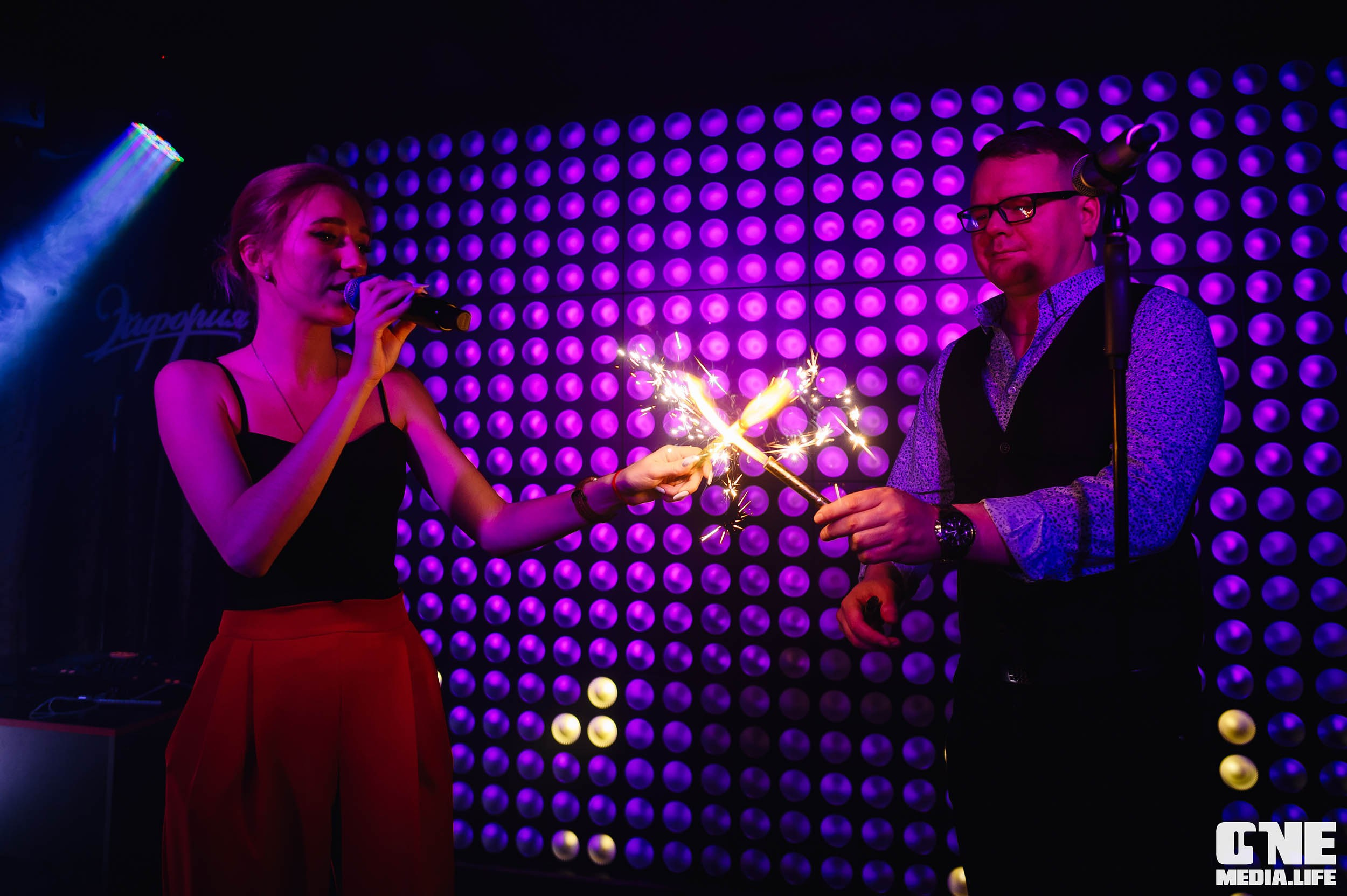 Фотоотчет из караоке-клуба Эйфория. One Media Life: фоторепортажи, фотоотчеты с мероприятий и заведений
