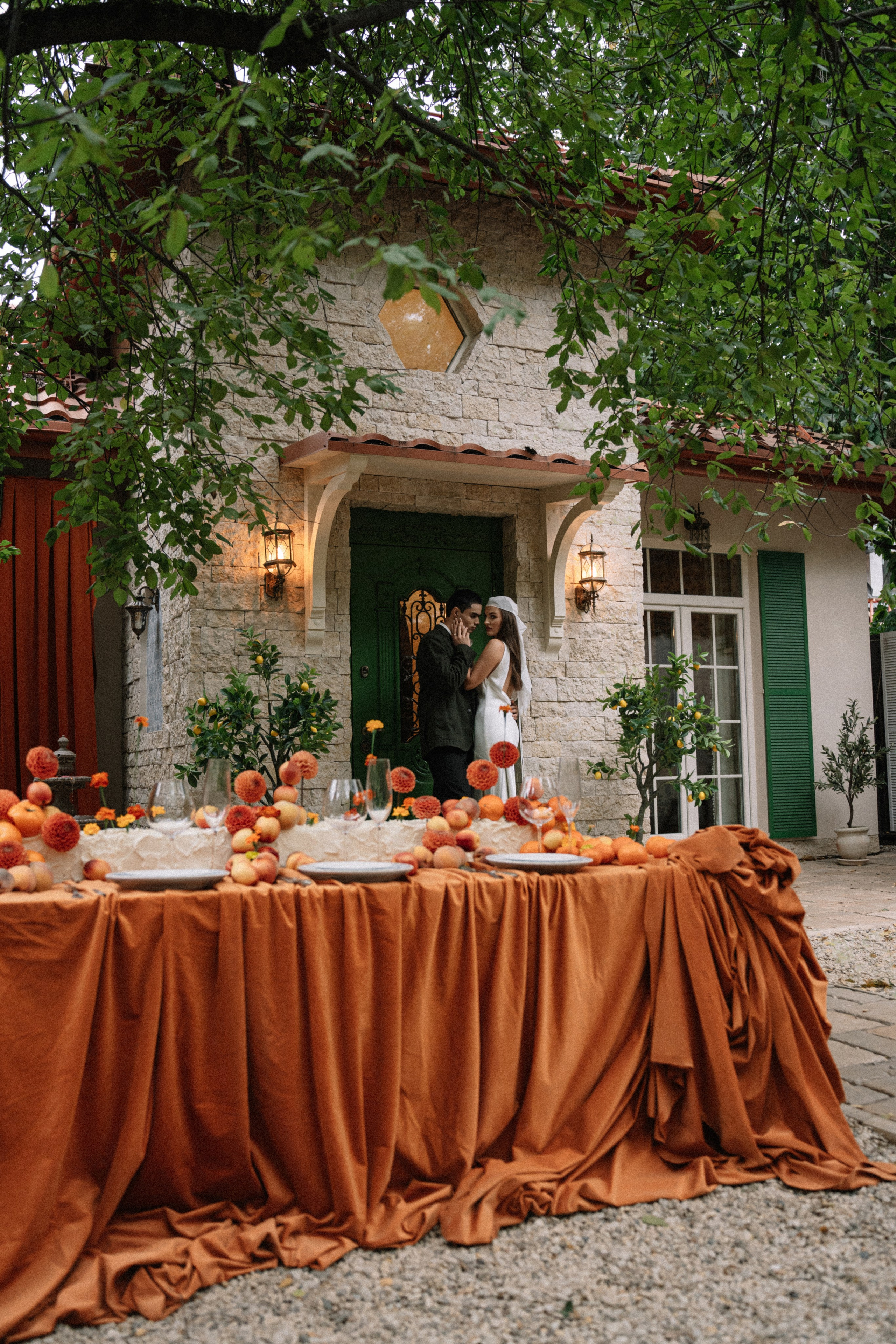 Свадебная фотосессия на вилле VILLA ROSSA