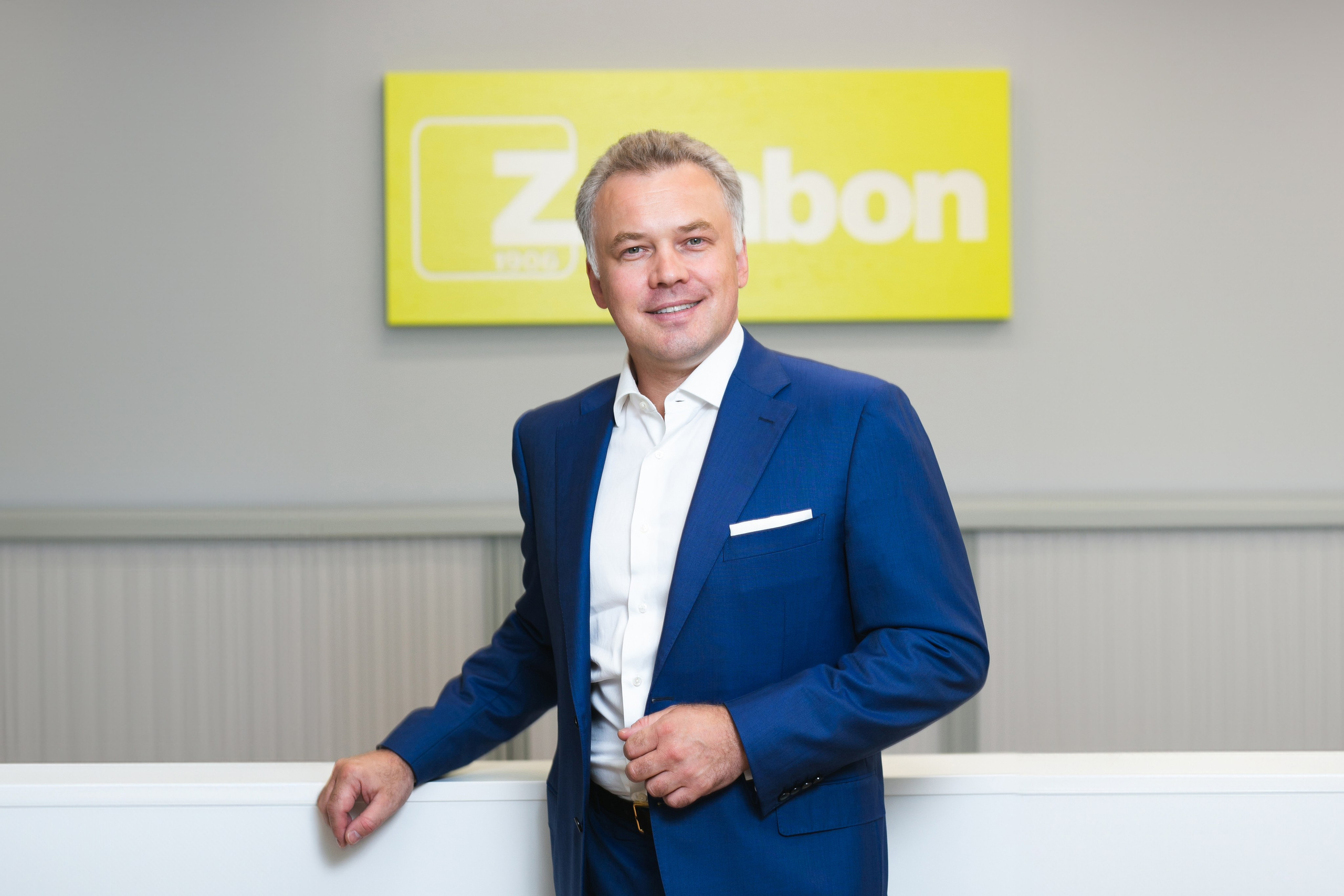 Профессиональный фотограф Евгений Земцов в Москве. Контент съемка, репортаж мероприятий, бизнес портреты