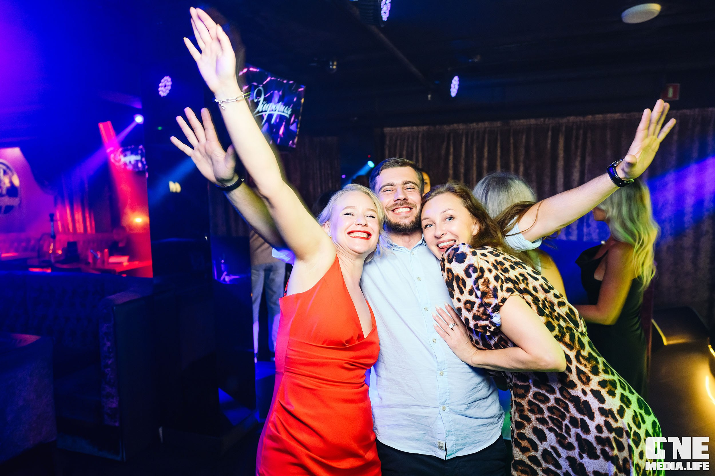 Фоторепортаж из караоке-клуба Эйфория. One Media Life: фоторепортажи, фотоотчеты с мероприятий и заведений