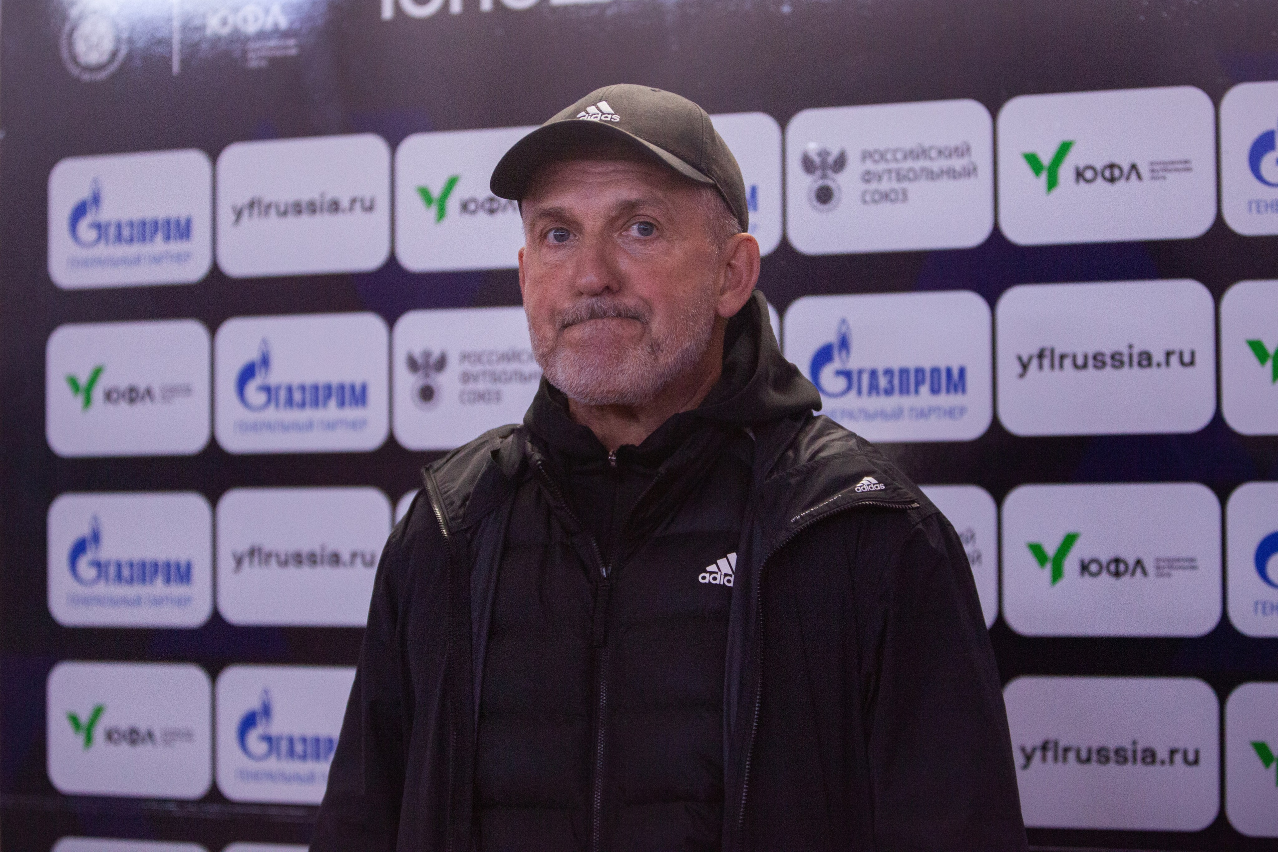 Матч юношеской футбольной лиги между командами СШ «Сахалин» и «СШОР № 1» (Комсомольск-на-Амуре) (U-18). Кутузов Евгений Фотограф в Южно-Сахалинске