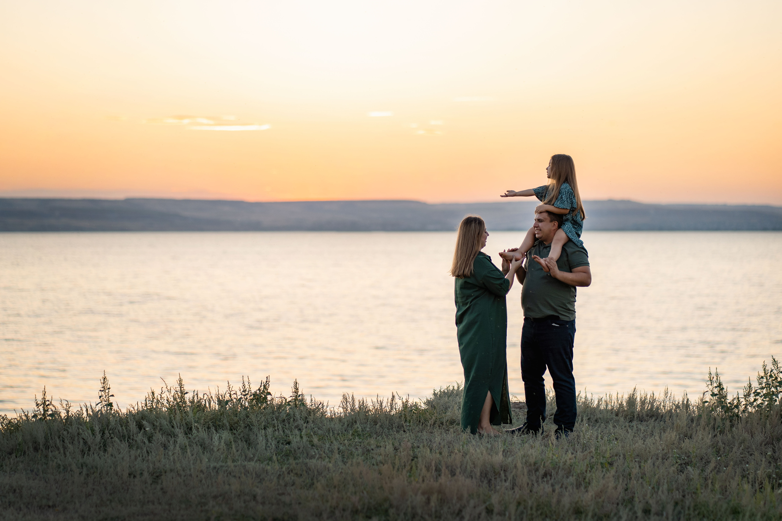 Ксения, Дмитрий и Полина. Главная