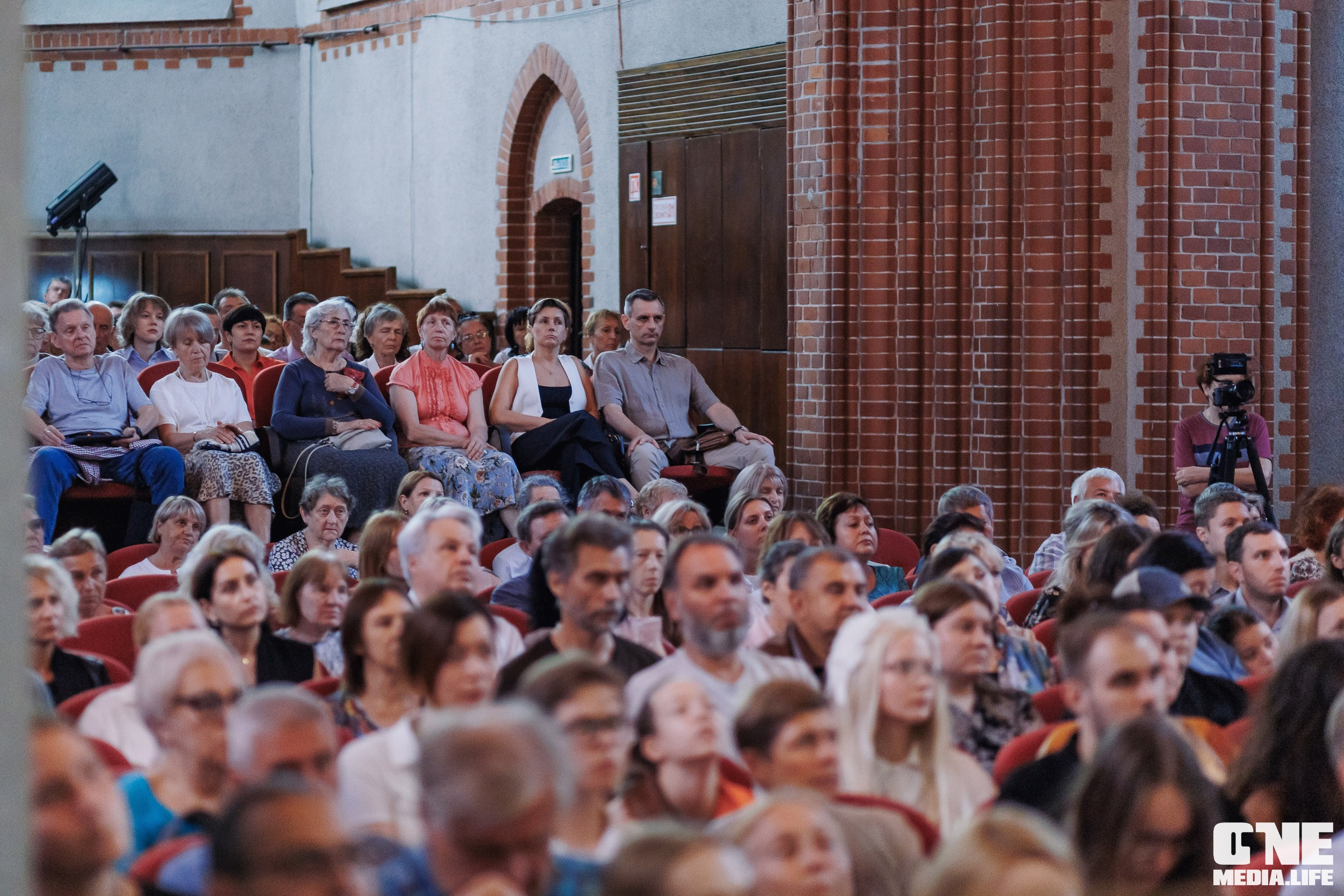 Фоторепортаж из Калининградской филармонии. One Media Life: фоторепортажи, фотоотчеты с мероприятий и заведений