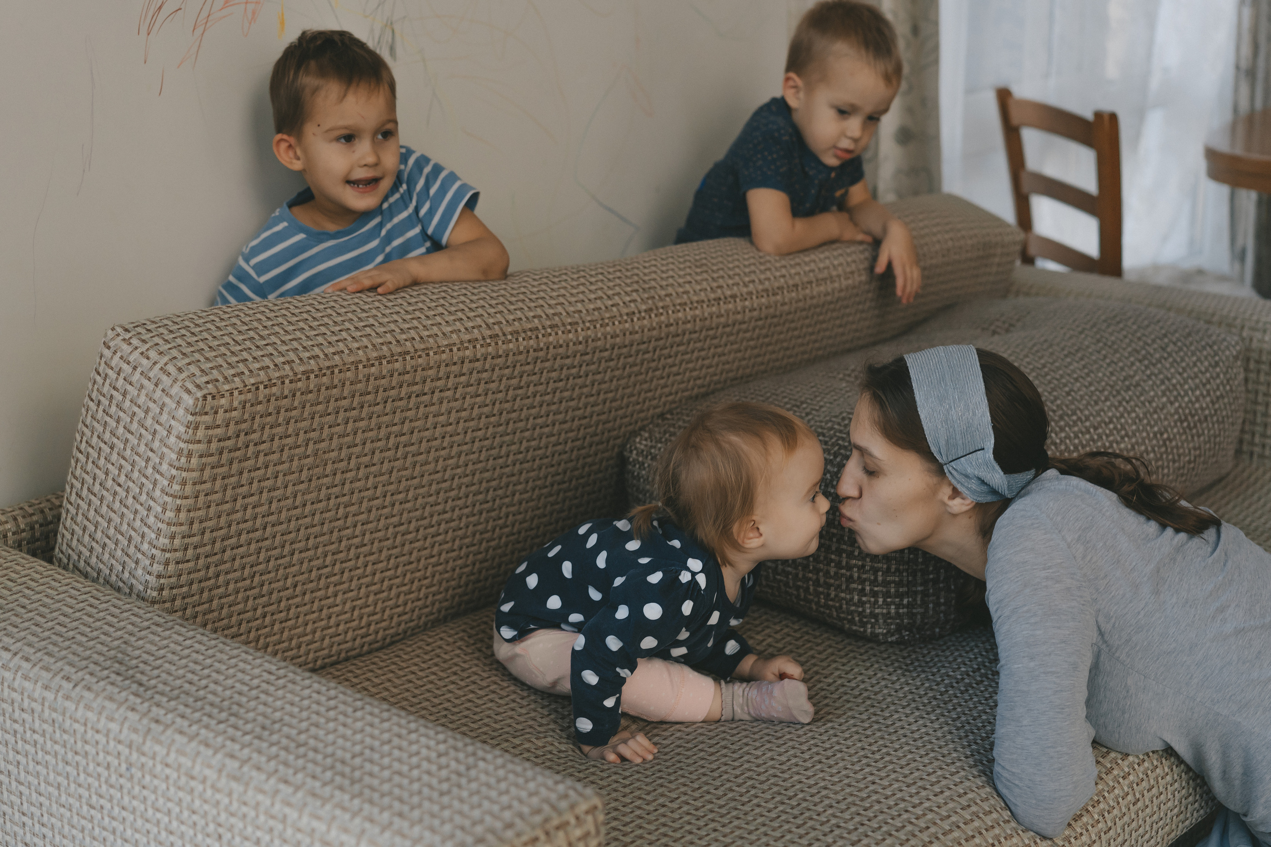 Прекрасная домашняя съёмка. Семейный Lifestyle фотограф г. Лабинск