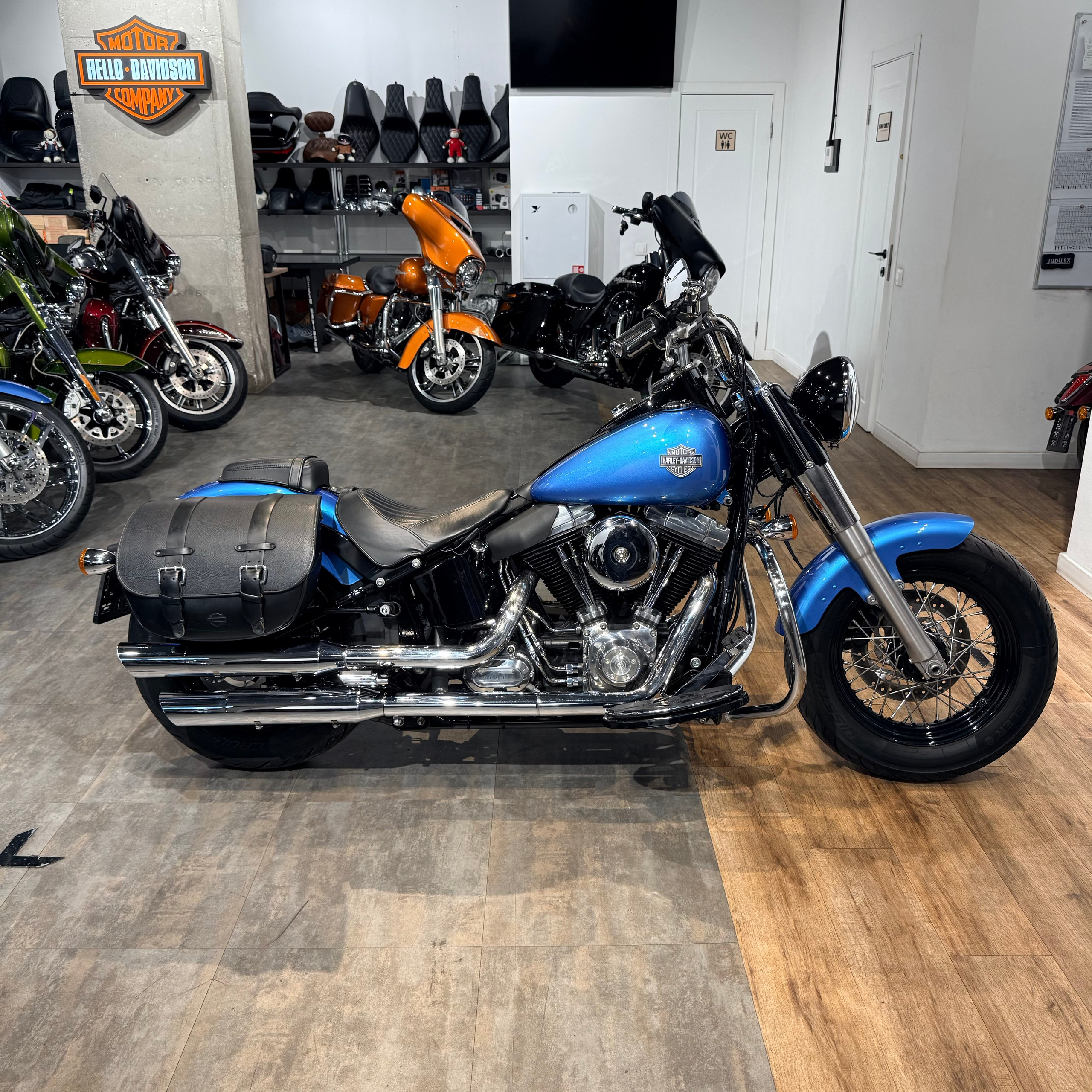 2013 HD Softail Slim ABS Big Blue Pearl (VIN *5HD*7751). Hello Davidson, Москва. Только хорошие мотоциклы…