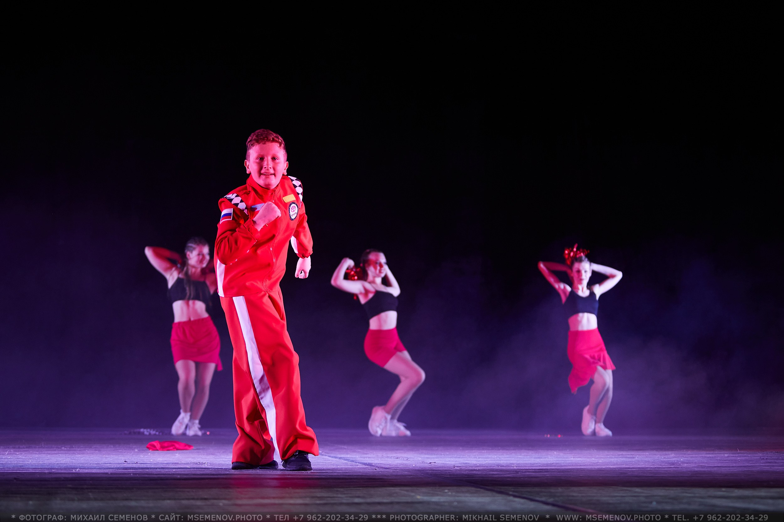 АНОНС фоторепортажа «Танцуй вопреки…» Танцевальный клуб «Априори». Фотограф, фотопроекты Михаила Семенова в Ярославле. Фотошкола