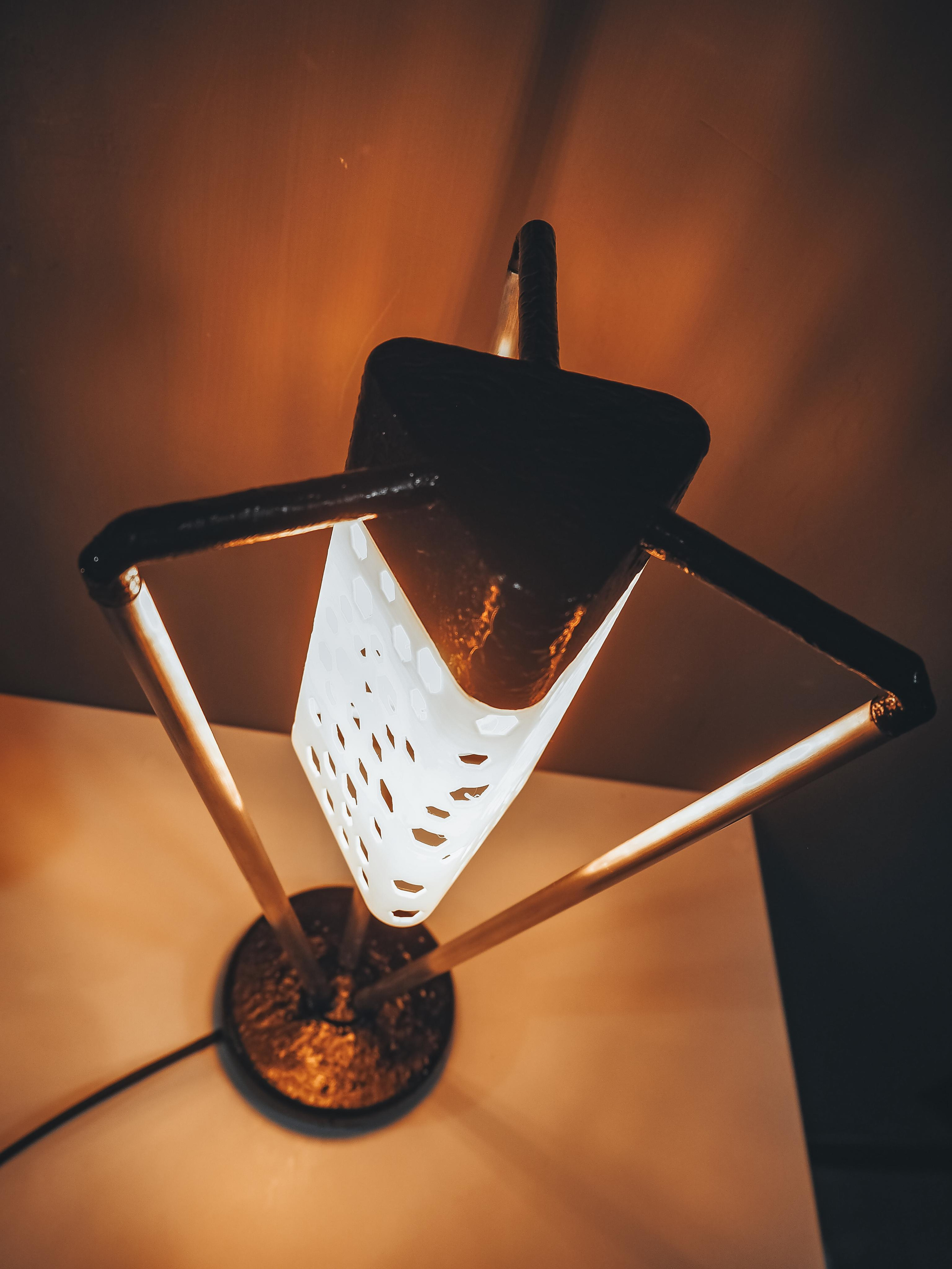 298_Triple_triangle. Светильники Романа Скороходова