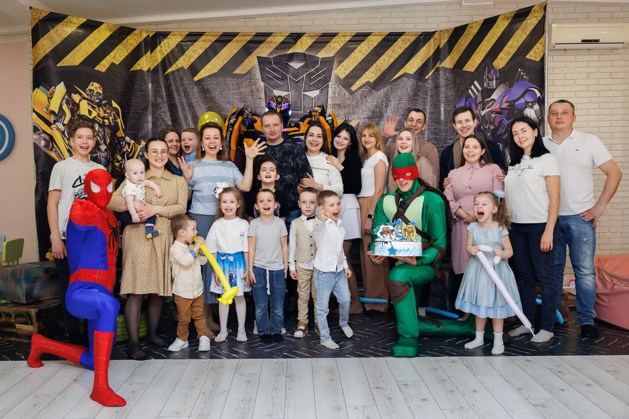 Детский день рождения в студии «Ромашка» в Оренбурге — Трансформеры