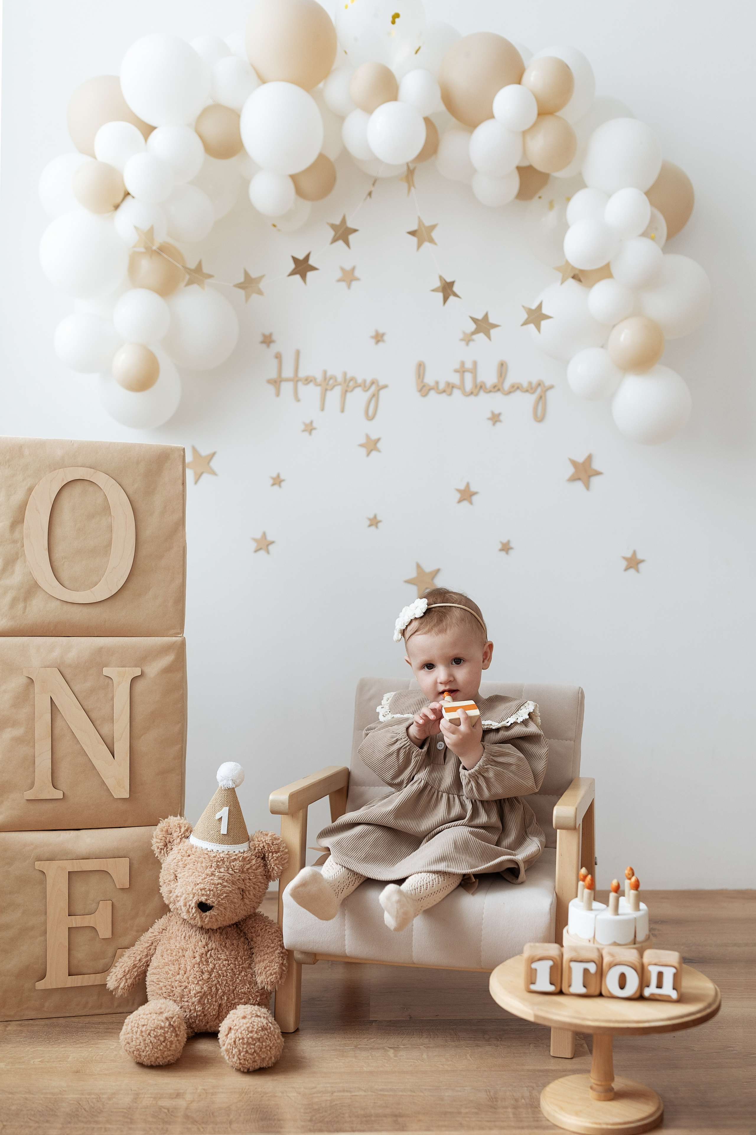 Анюте 1 годик. Фотограф на годик Хабаровск Детский и семейный фотограф в Хабаровске Юлия Матвиенко