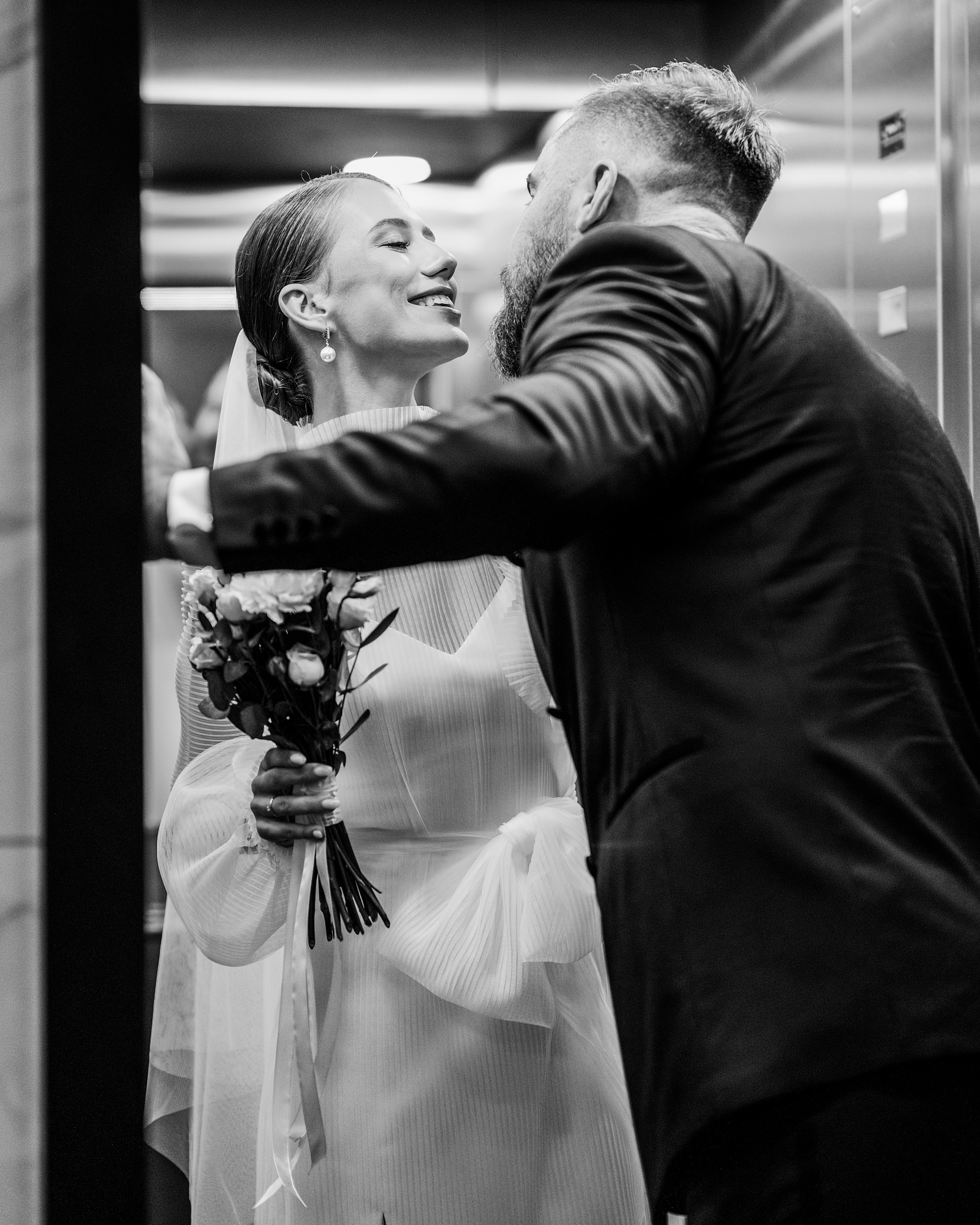 Свадебная фотосъемка Лизы и Олега в дождливый день. Фотограф СПб Александр Шведов: Свадьбы, фотопрогулки, портфолио, фотопроекты