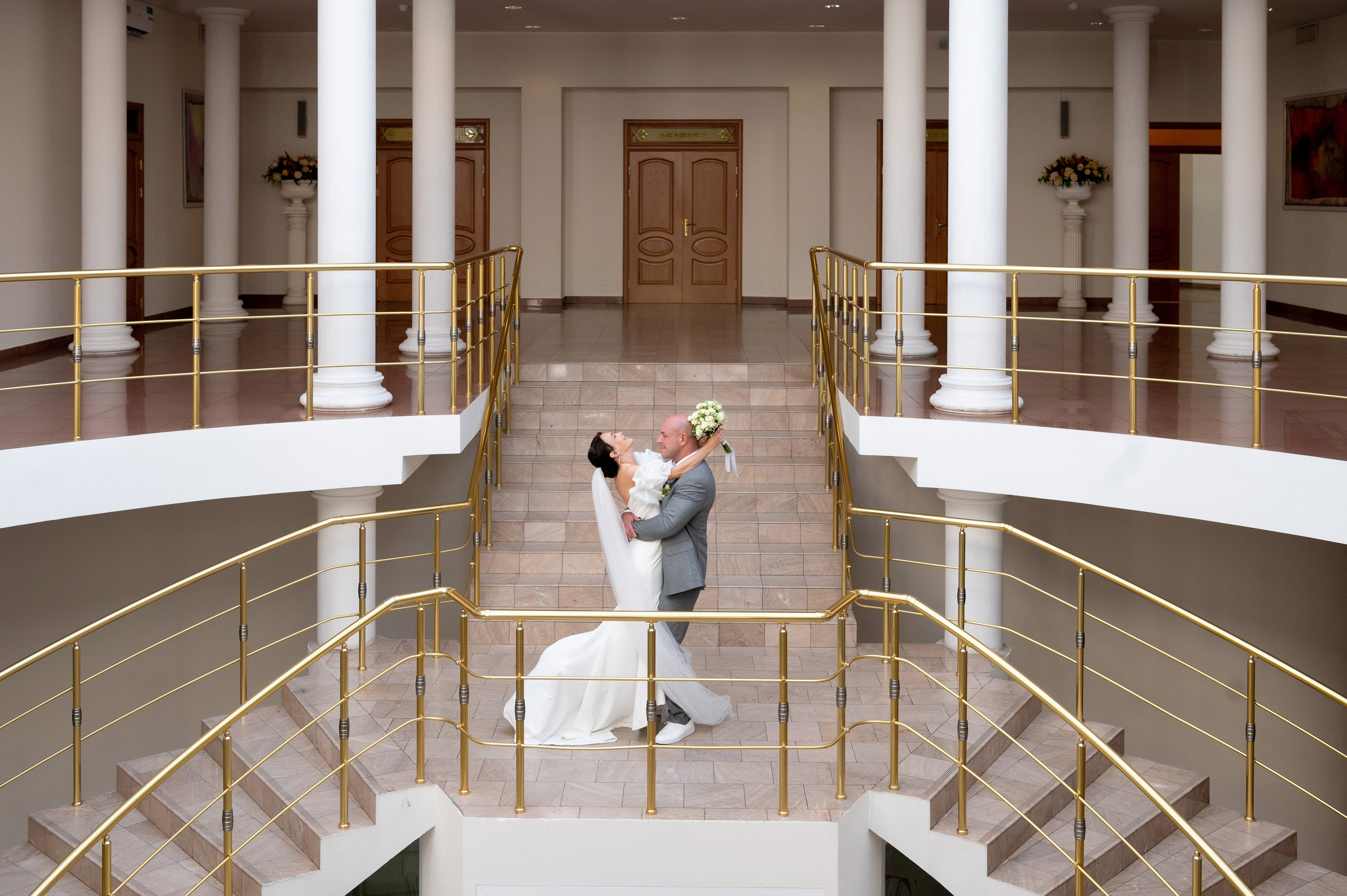 Летняя свадьба В Санкт-Петербурге и красивой выездной регистрацией Даши и Саши. Воздушная свадебная фотосессия в Петербурге. Портретный, семейный и свадебный фотограф в Санкт-Петербурге и в Пушкине Ширяев Денис