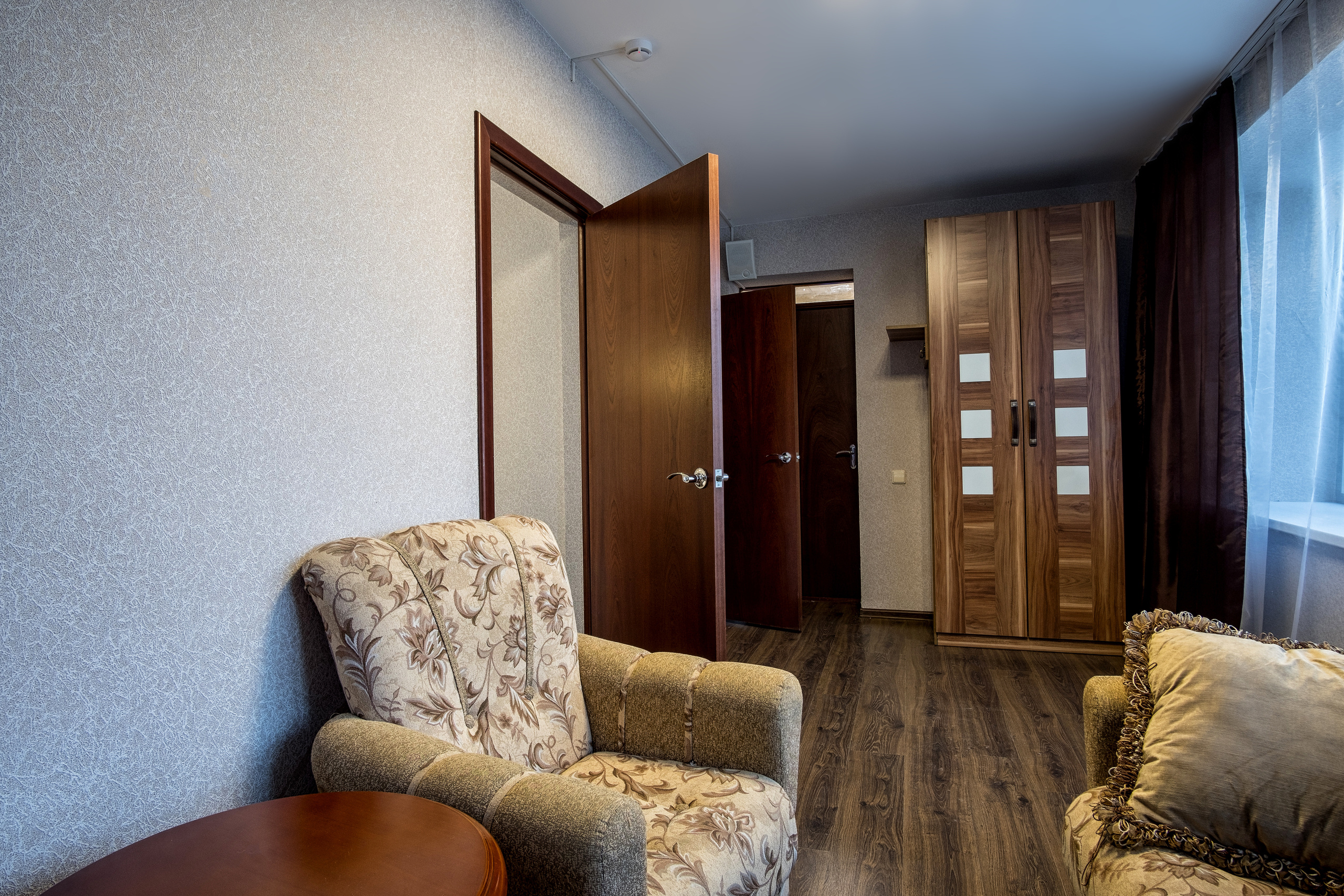 интерьерная фотосъемка мебели, дизайна интерьера. Кухни, прихожие, спальня, элементы интерьера. Фотосъемка мебели и недвижимости в аренду и на продажу. Профессиональная интерьерная фотосъемка недвижимости и интерьера в Архангельске, Северодвинске Краснодаре и Краснодарском крае