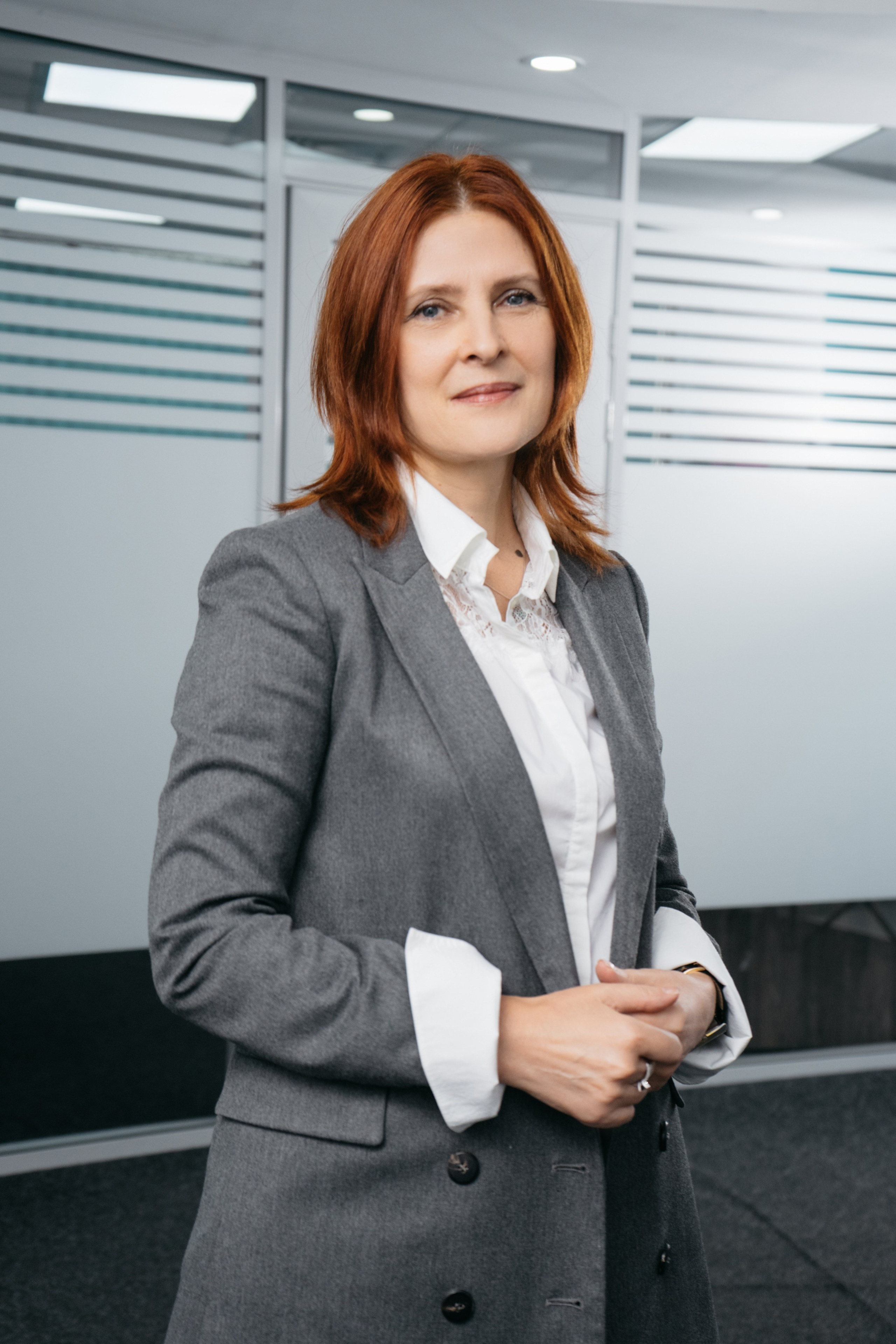 Professional female business portrait in Dubai studio