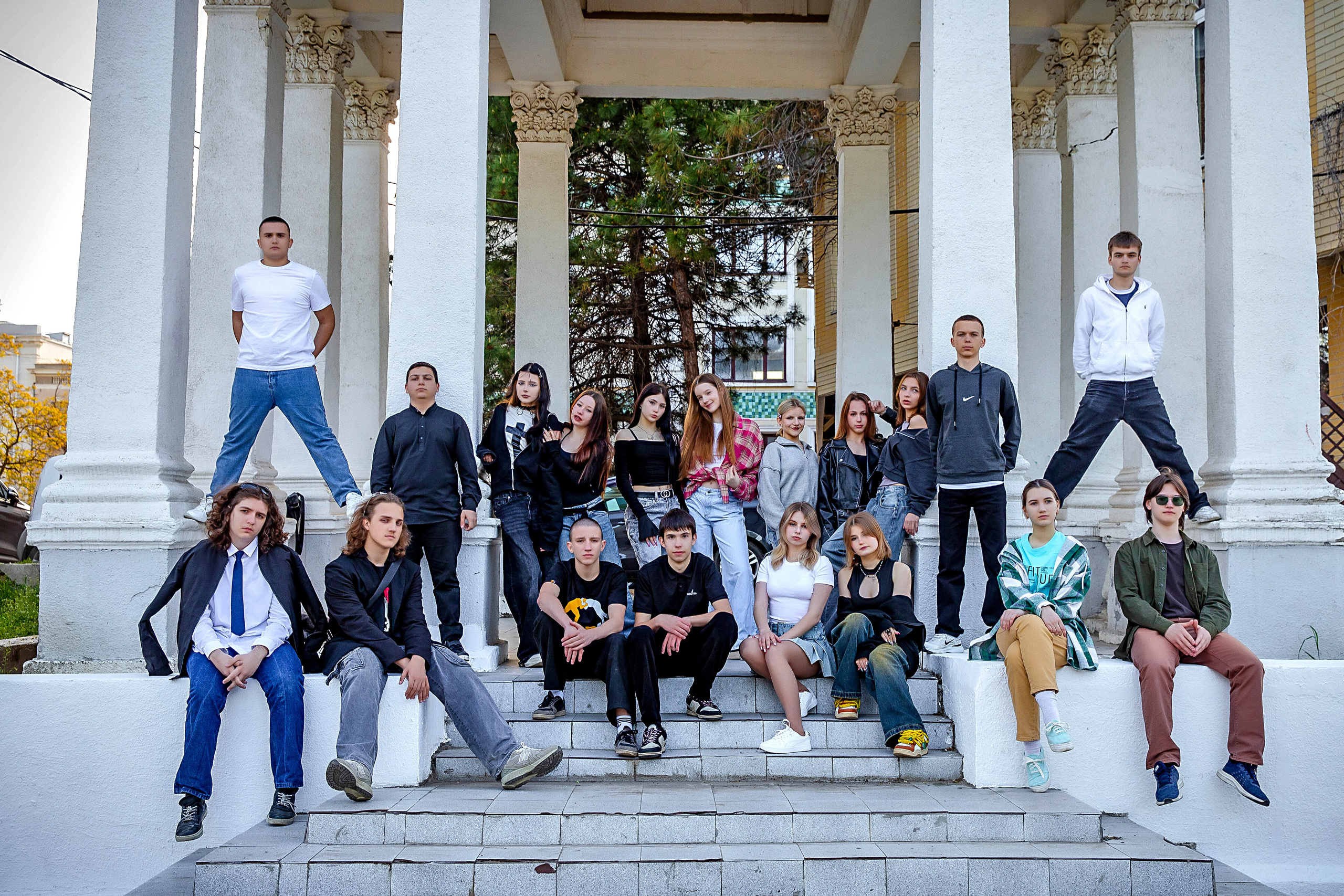 Выпускные (школьные) альбомы (книги) в Ростове-на-Дону. Современные Выпускные Альбомы в Ростове-на-Дону