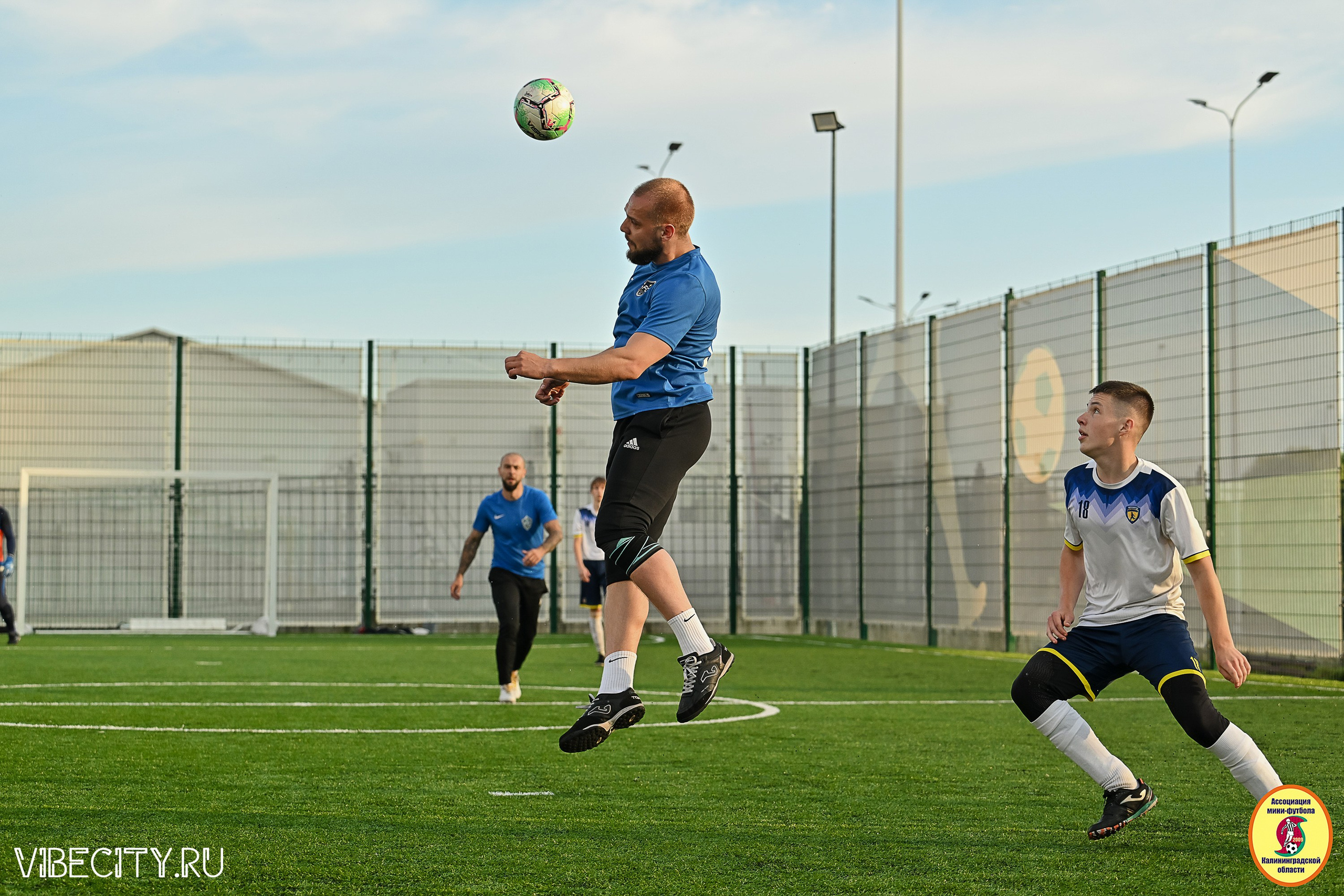 ИГРЫ МИНИ-ФУТБОЛЬНОЙ И КОРПОРАТИВНОЙ ЛИГИ. VIBECITY.RU Вайб Сити Ру Фоторепортажи Фотоотчеты Калининград