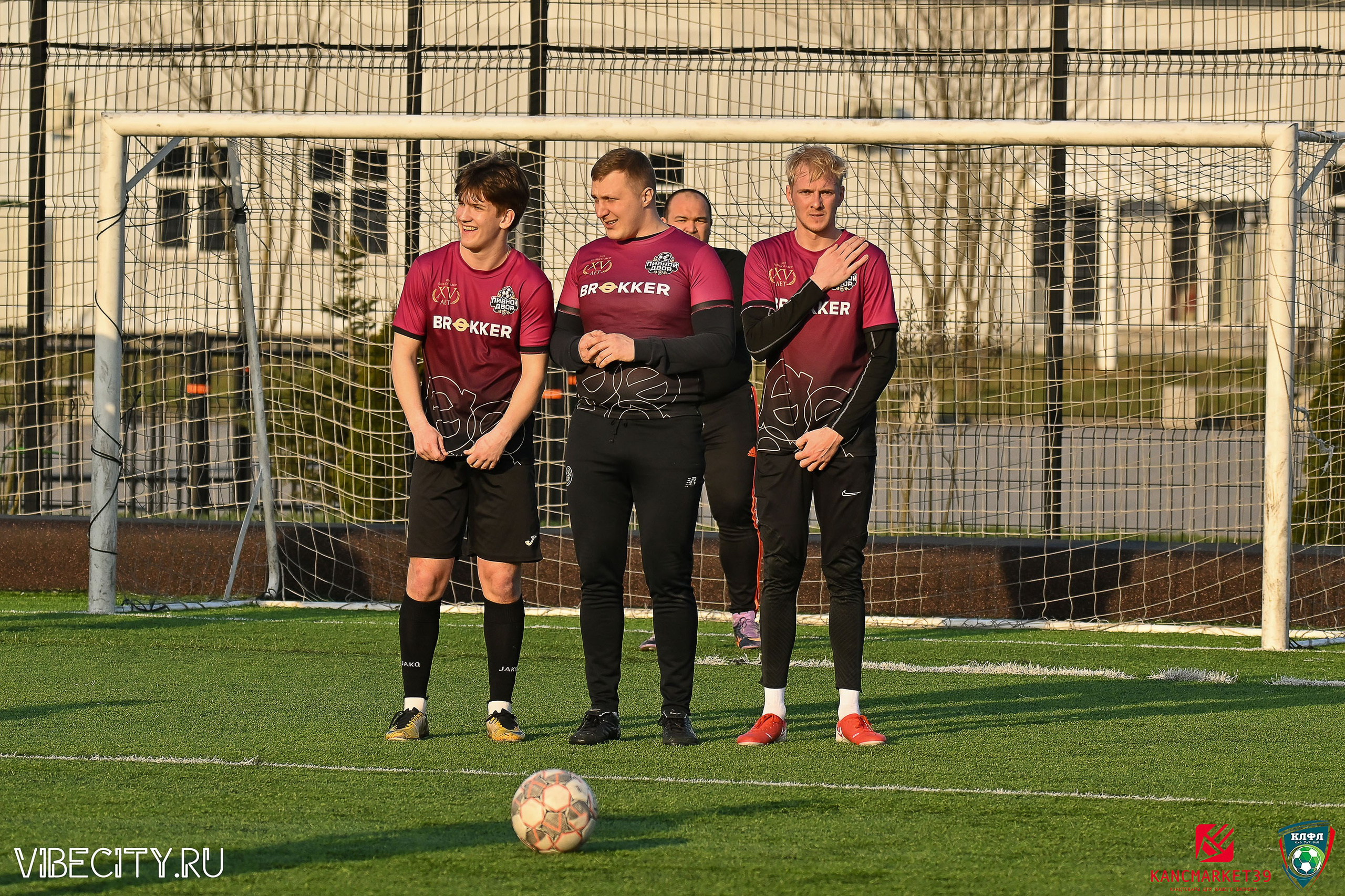 XX ЧЕМПИОНАТ КАЛИНИНГРАДСКОЙ ЛФЛ КАНЦМАРКЕТ39 сезона 2024–2025 гг. VIBECITY.RU Вайб Сити Ру Фоторепортажи Фотоотчеты Калининград