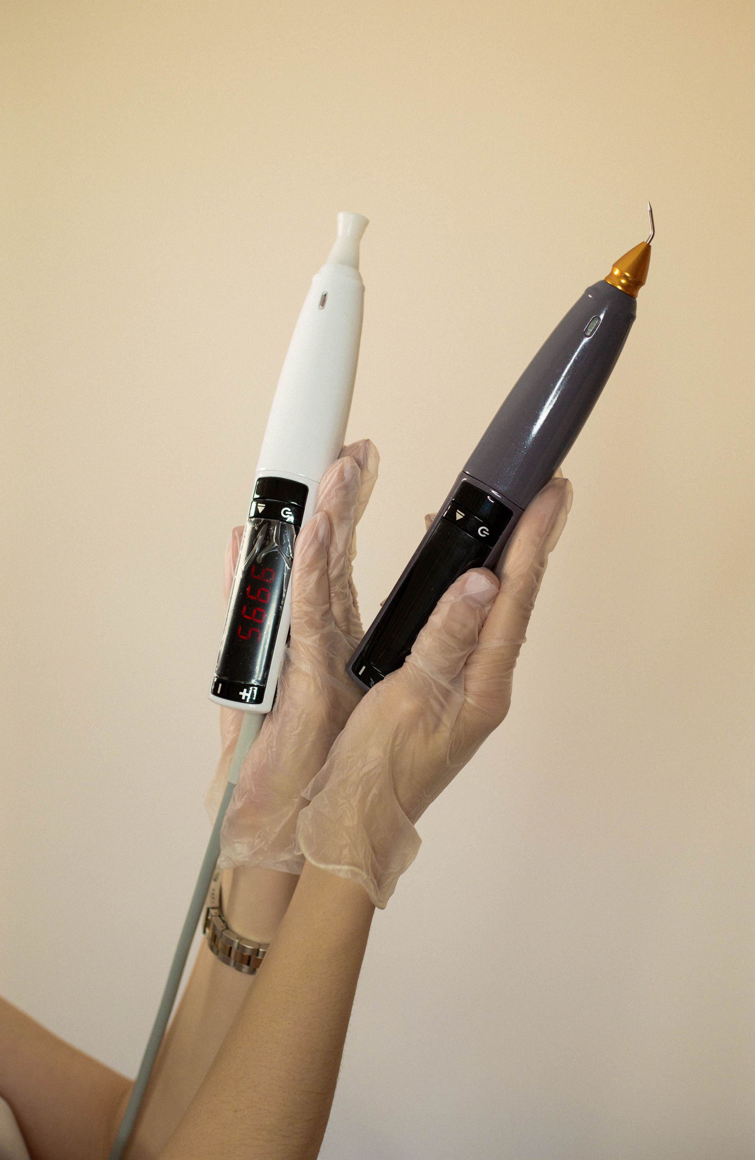 Мастер по холодной плазме. Фотограф Мария Волкова