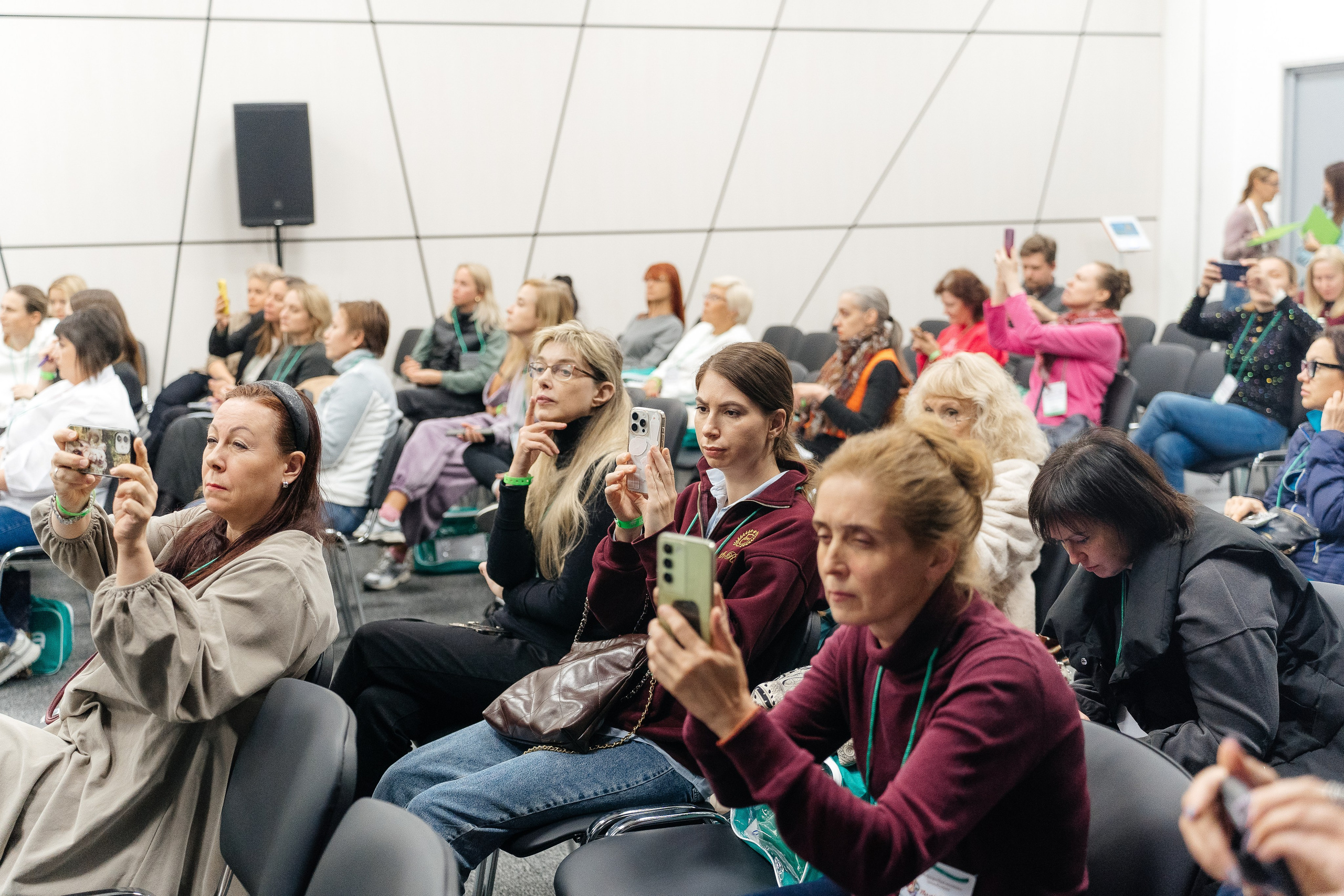 Конференция DOG-ПРОФИ для заводчиков. Питомник китайских хохлатых собак Poale Ell: купить щенка