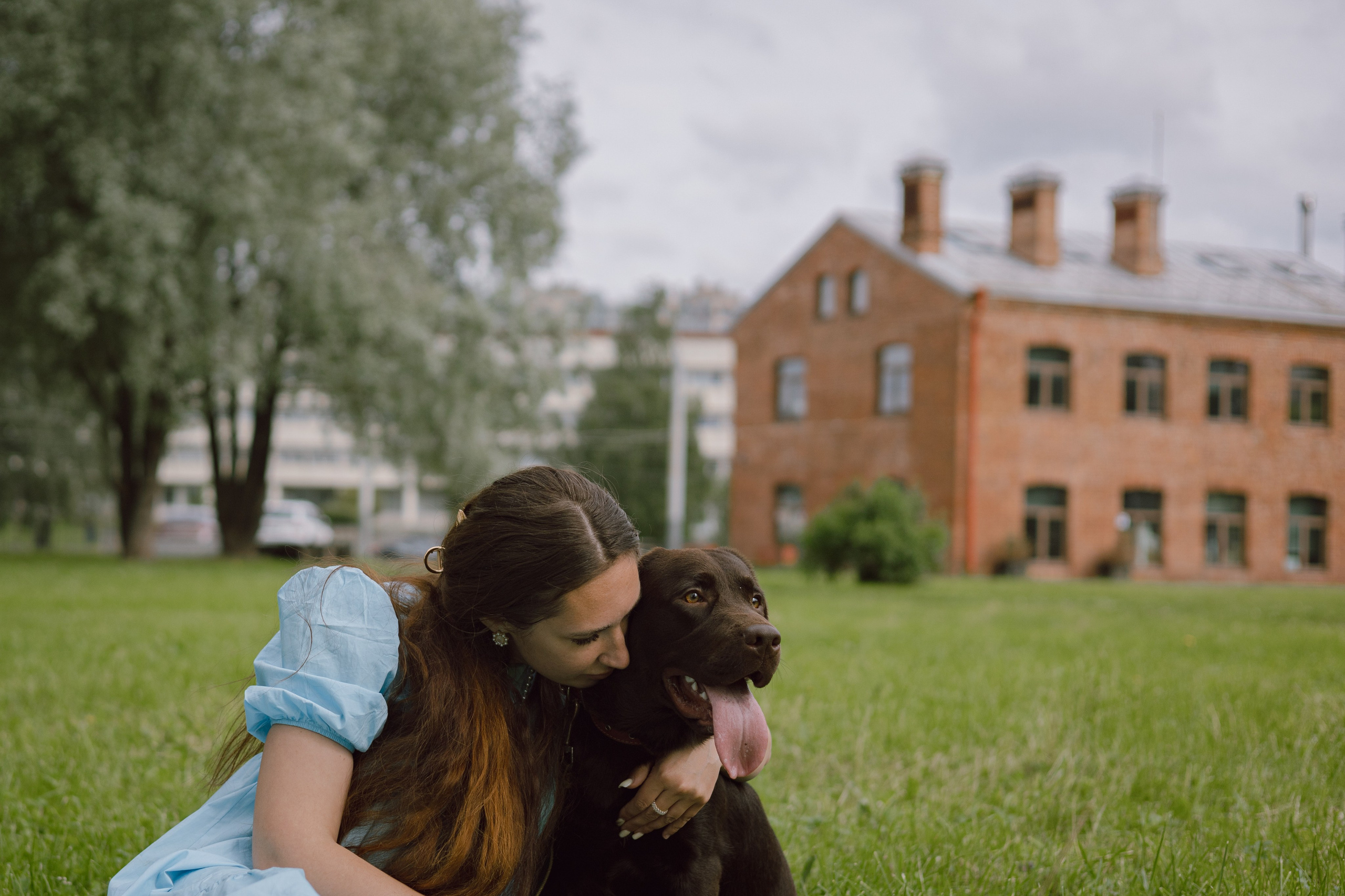 Оля и её шоколадный Тимофей. Фотограф — анималист •love-story•|Санкт-Петербург