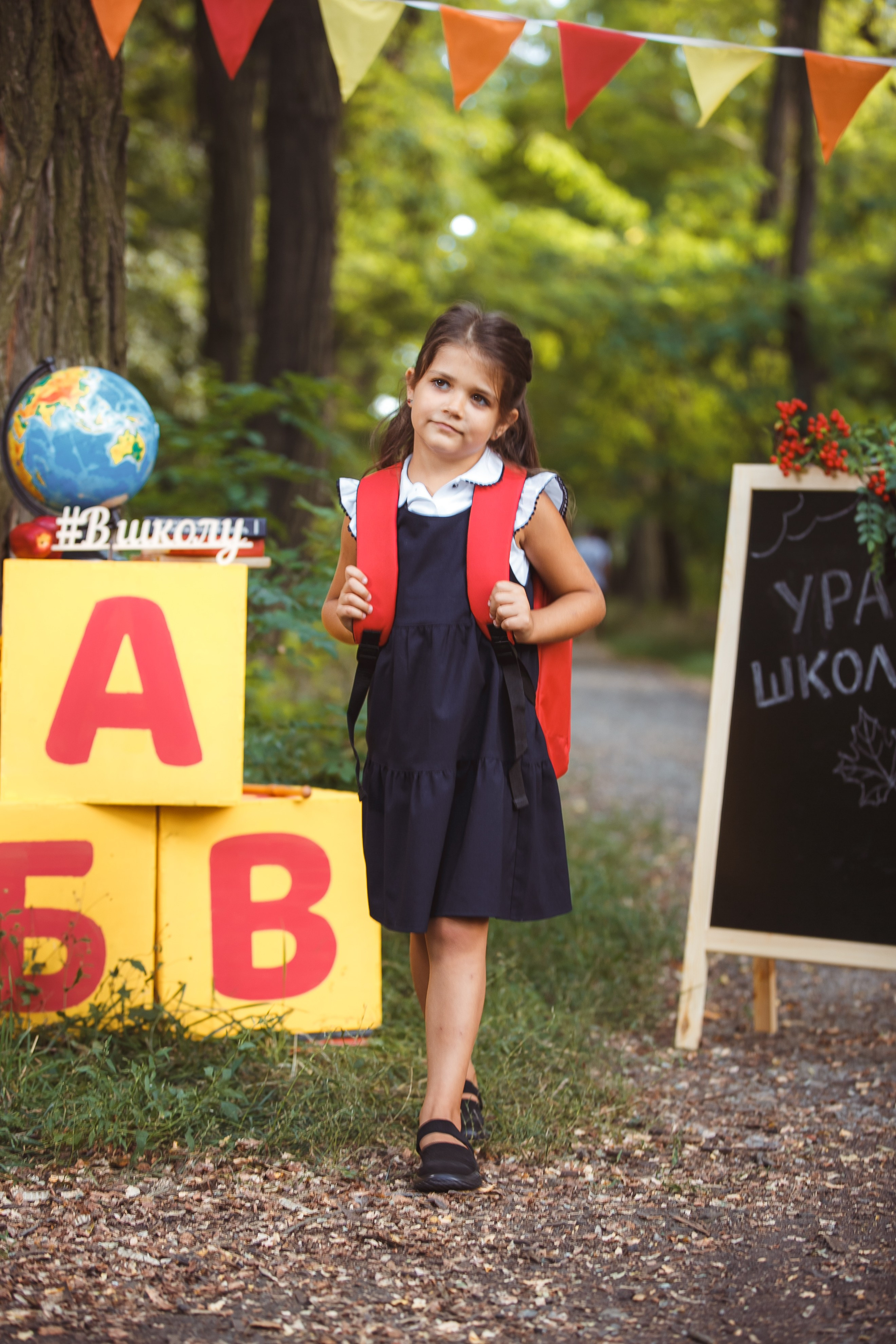 «Здравствуй школа». Выпускные альбомы в Донецке и ДНР. Фотограф Донецк и ДНР