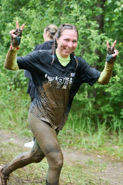 Фоторепортаж с забега Стальной характер в Сургуте, 5 июля 2025. Репортажный и семейный фотограф — Шелихов Сергей