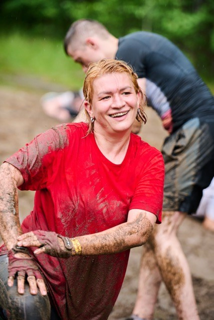 Фоторепортаж с забега Стальной характер в Сургуте, 5 июля 2025. Репортажный и семейный фотограф — Шелихов Сергей