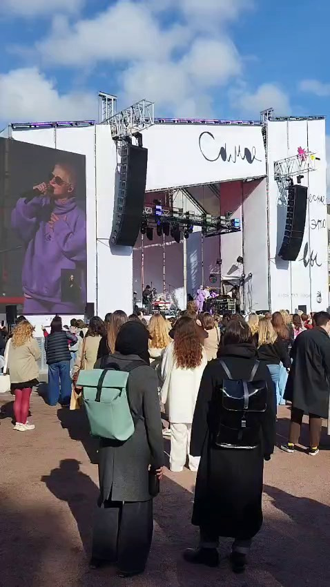 Санкт-Петербург Севкабель порт невероятный благотворительный музыкальный фестиваль «Антон тут рядом». АНО «Центра социальных проектов «Путь в большой мир»