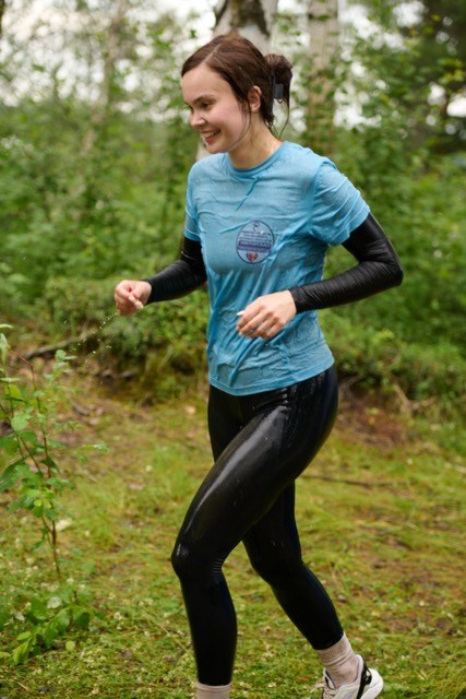 Фоторепортаж с забега Стальной характер в Сургуте, 5 июля 2025. Репортажный и семейный фотограф — Шелихов Сергей