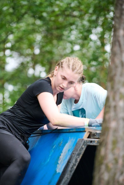 Фоторепортаж с забега Стальной характер в Сургуте, 5 июля 2025. Репортажный и семейный фотограф — Шелихов Сергей