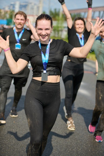 Фоторепортаж с забега Стальной характер в Сургуте, 5 июля 2025. Репортажный и семейный фотограф — Шелихов Сергей