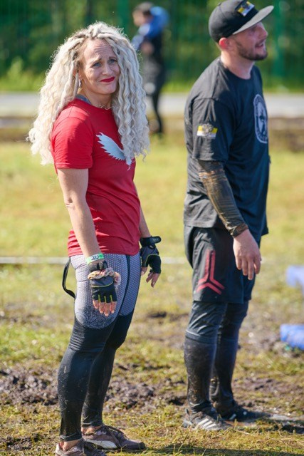 Фоторепортаж с забега Стальной характер в Сургуте, 5 июля 2025. Репортажный и семейный фотограф — Шелихов Сергей