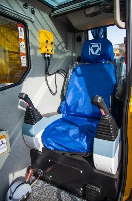 Автокран XCMG XCT20 S. Продажа надежной спецтехники от компании СТИ в г. Новосибирск