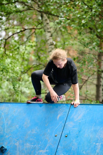 Фоторепортаж с забега Стальной характер в Сургуте, 5 июля 2025. Репортажный и семейный фотограф — Шелихов Сергей