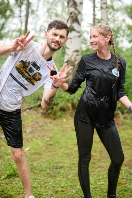 Фоторепортаж с забега Стальной характер в Сургуте, 5 июля 2025. Репортажный и семейный фотограф — Шелихов Сергей