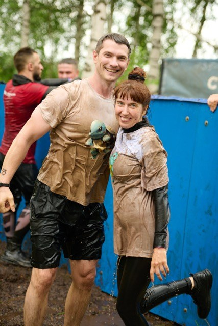 Фоторепортаж с забега Стальной характер в Сургуте, 5 июля 2025. Репортажный и семейный фотограф — Шелихов Сергей