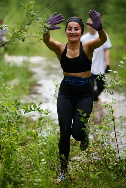 Фоторепортаж с забега Стальной характер в Сургуте, 5 июля 2025. Репортажный и семейный фотограф — Шелихов Сергей