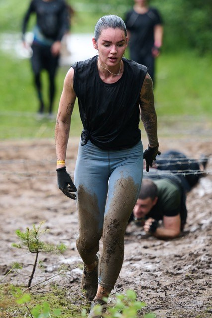 Фоторепортаж с забега Стальной характер в Сургуте, 5 июля 2025. Репортажный и семейный фотограф — Шелихов Сергей