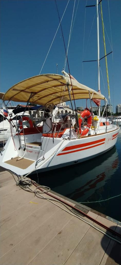 Парусно —моторные яхты и катамараны в Сочи. Аренда Яхт и Катеров в Сочи