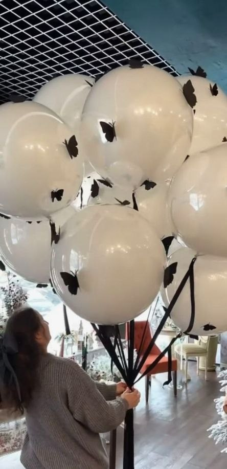 Balino prvi rodendan dostava balona Novi Sad dostava balonaBeograd. Шары с гелием, фотозоны Нови Сад Белград. Balone i dekoracije od balona Novi Sad Beograd