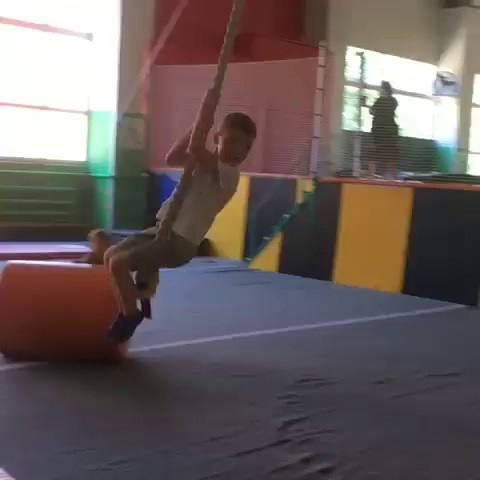 БАТУТНЫЙ ДЕНЬ: ПОЛЕТ К УЛЫБКАМ!